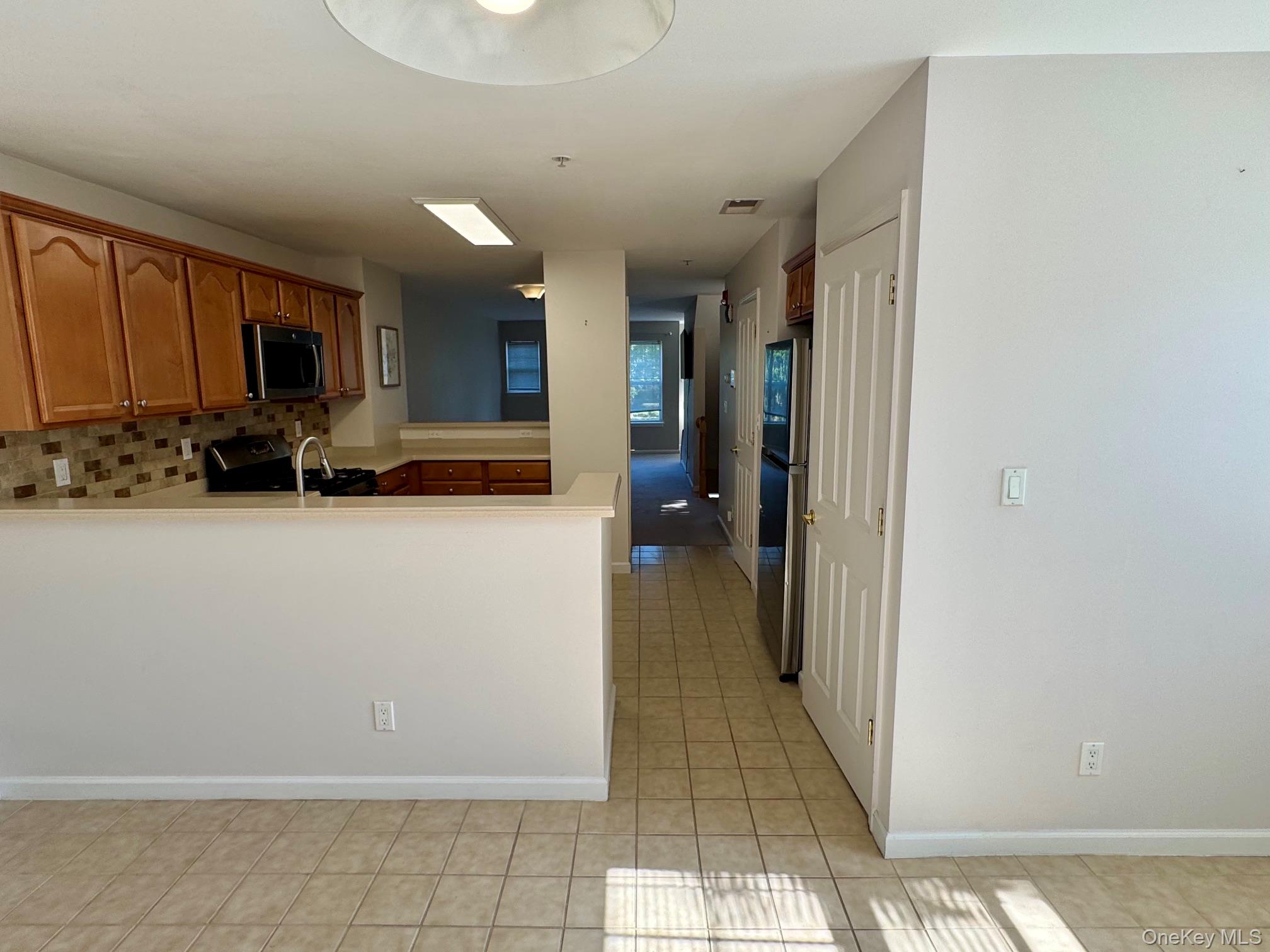 25 Fairways Drive 5 Property Photo 11