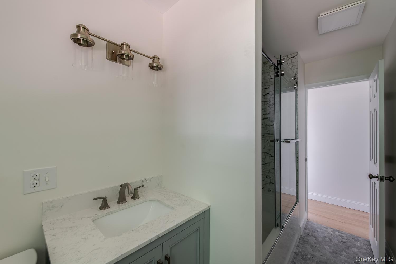 16 Trinity Place Property Photo 25