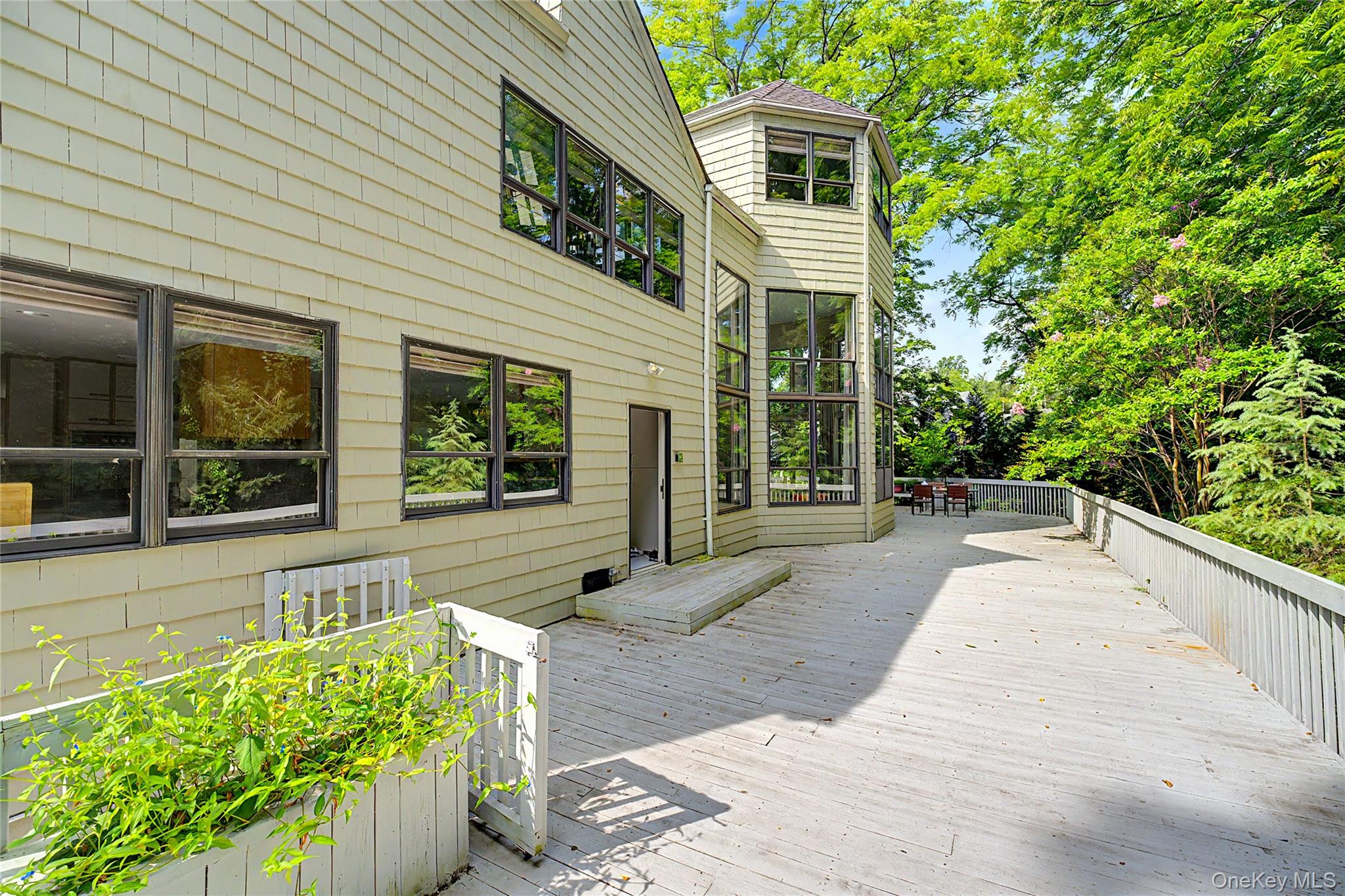 6 The Maples Property Photo 14