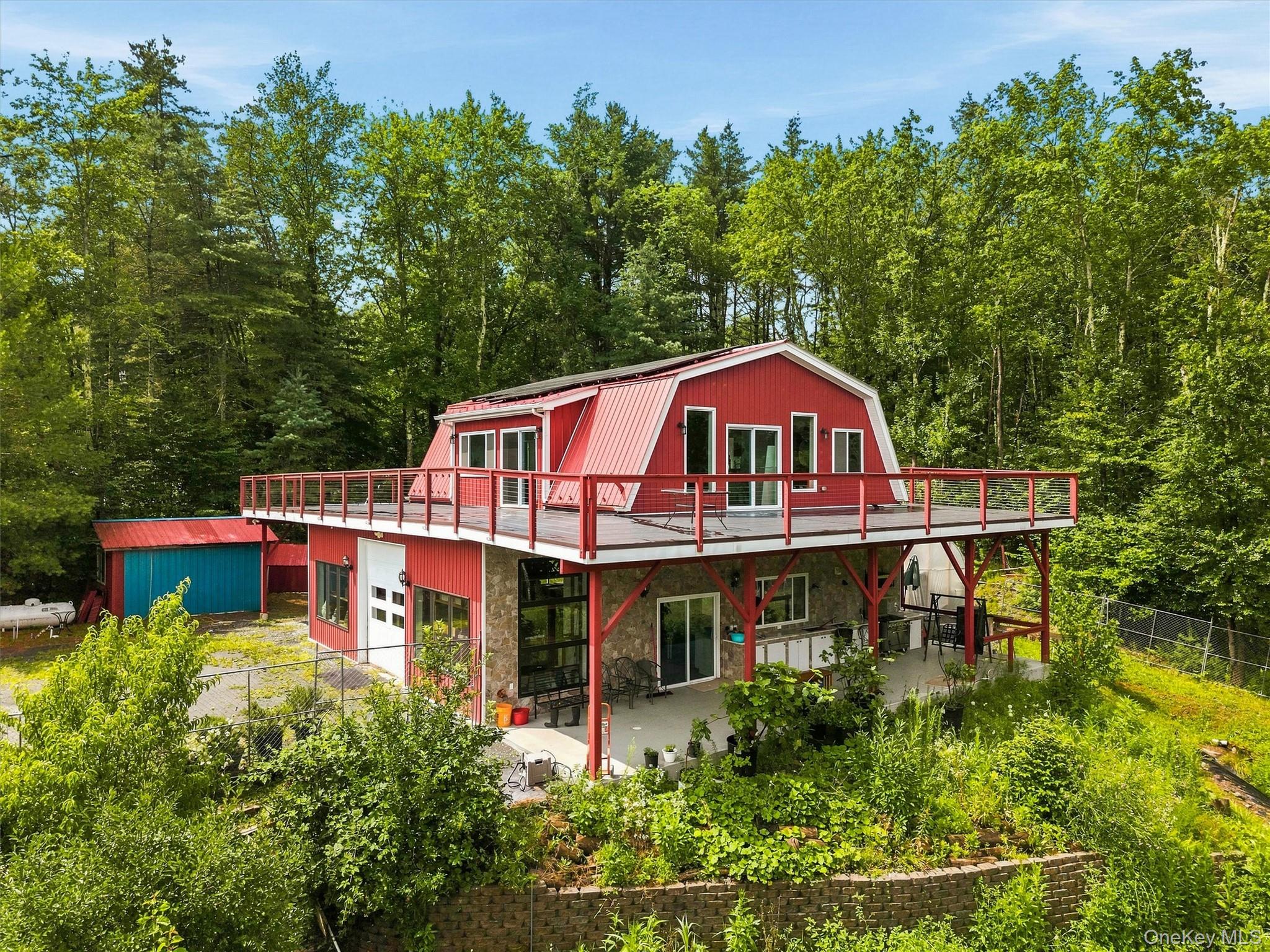 985 Cold Spring Road Property Photo 1