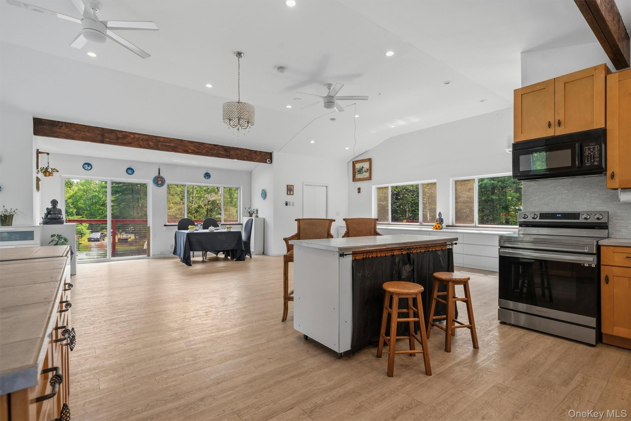 985 Cold Spring Road Property Photo 16