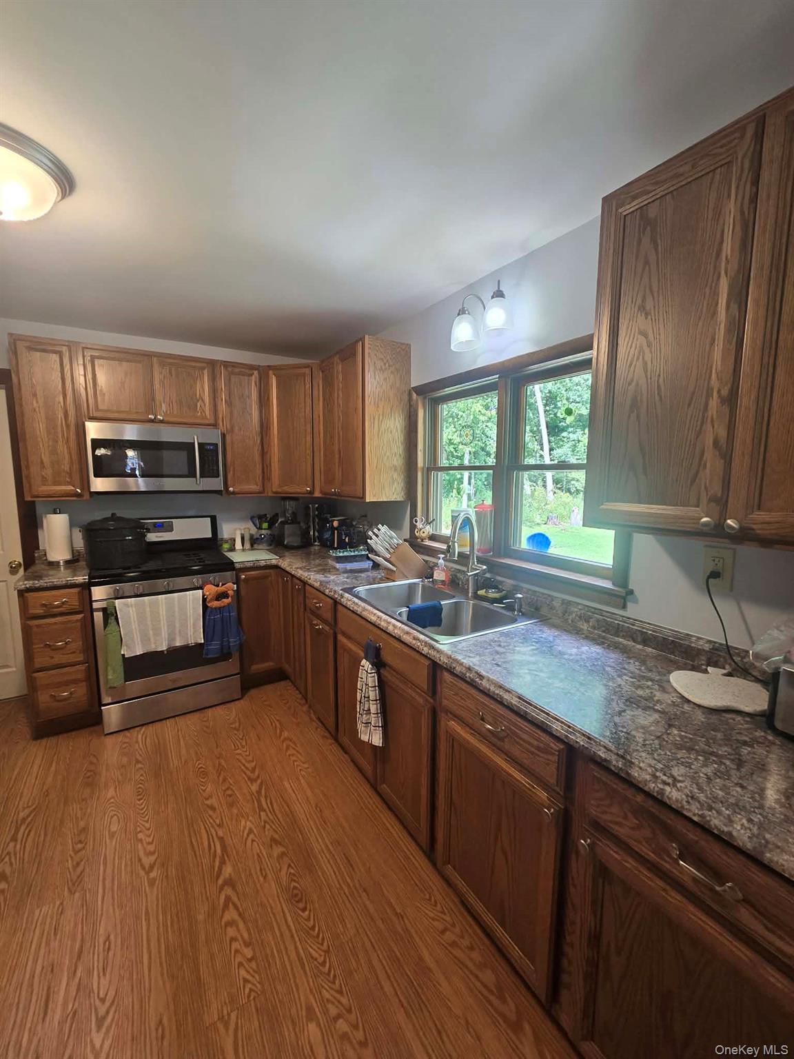 17 Green Lane Property Photo 14