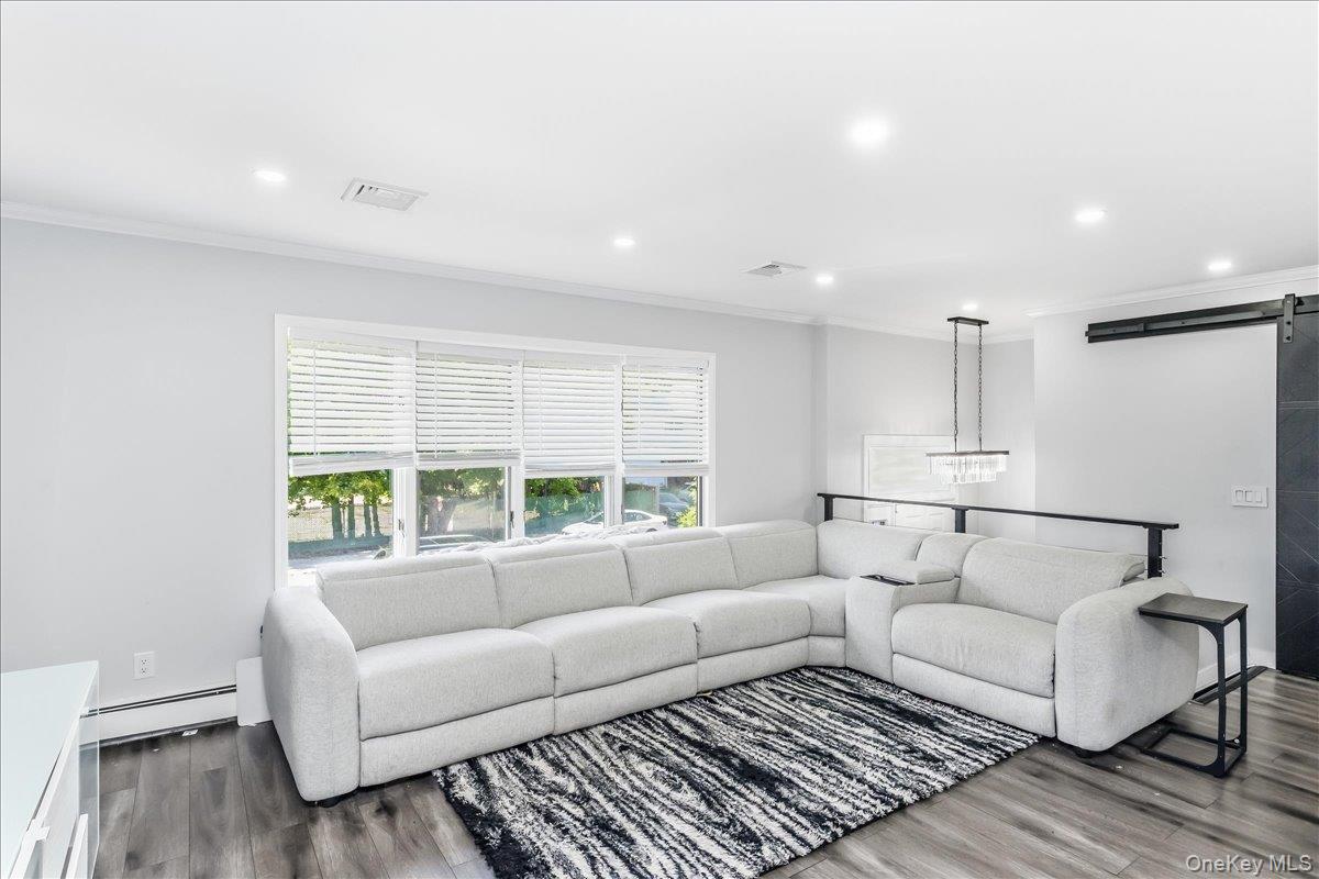 16 Netz Place Property Photo 5