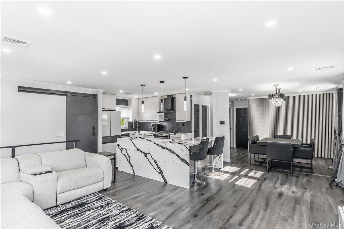 16 Netz Place Property Photo 6