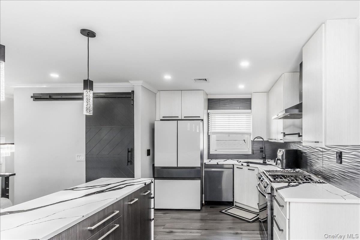 16 Netz Place Property Photo 13