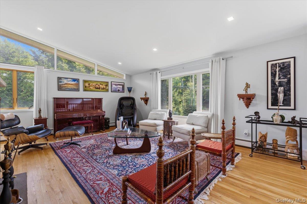 257 Watch Hill Road Property Photo 8