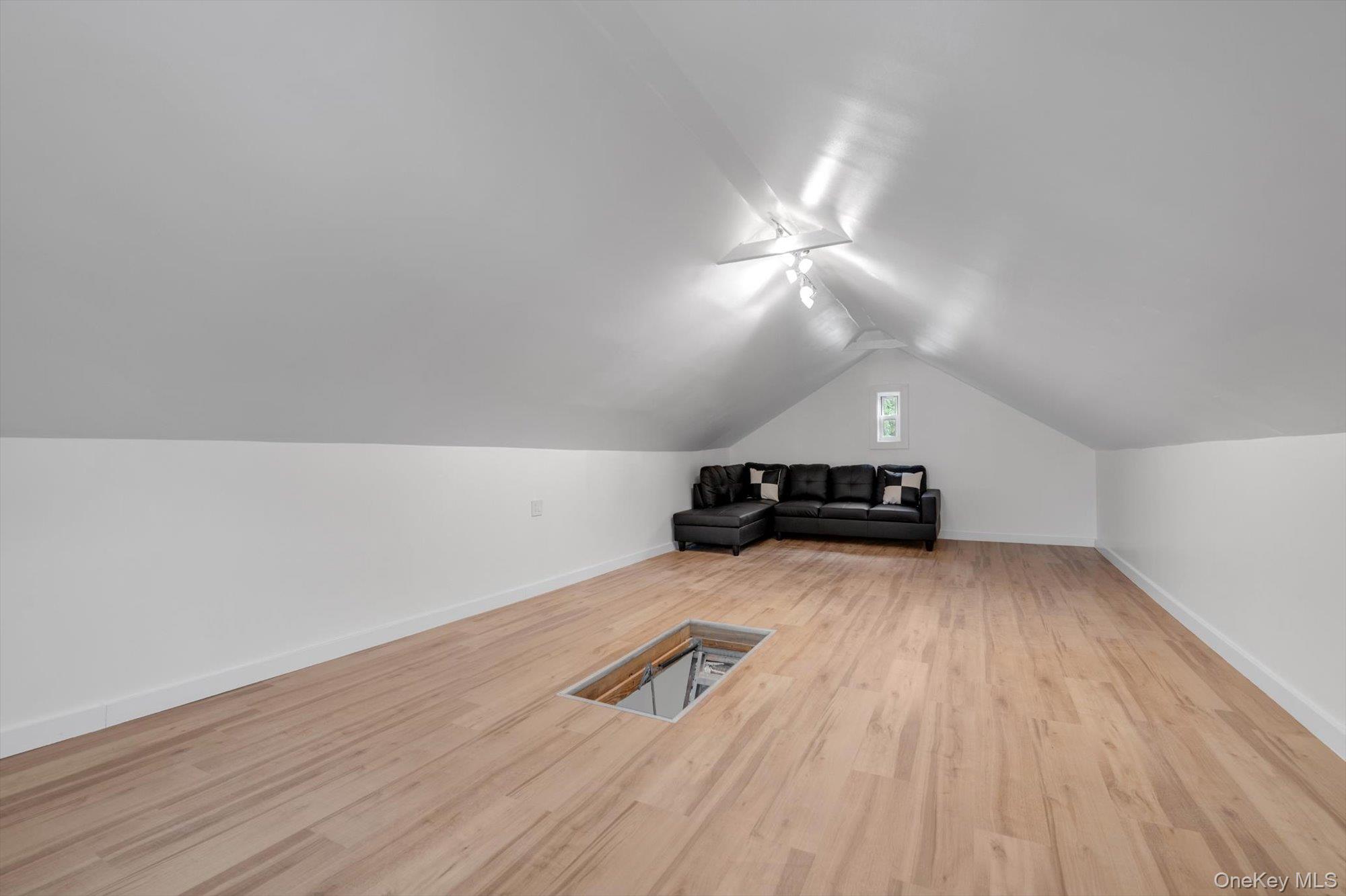 42 Stratford Road Property Photo 15