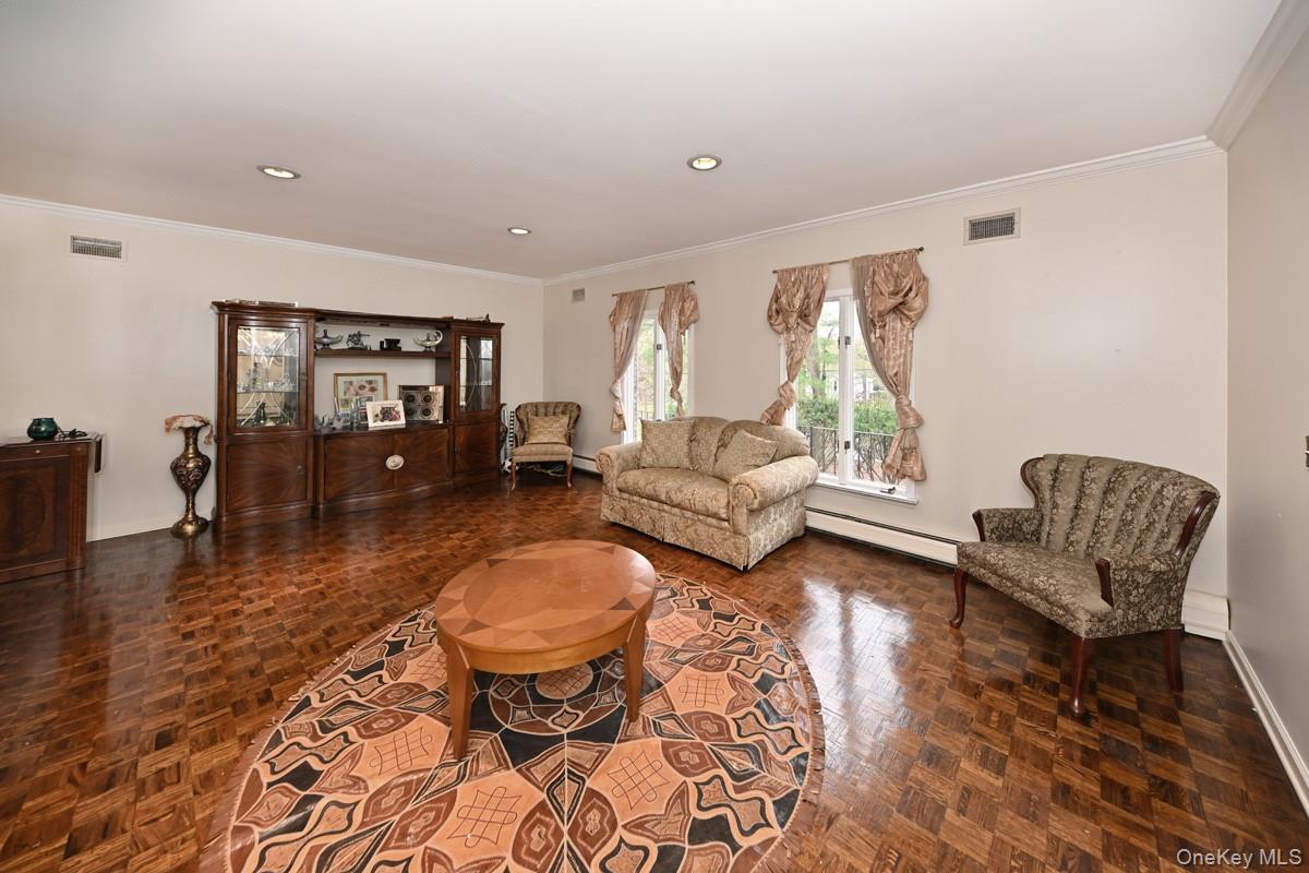 19 Sterling Road Property Photo 3