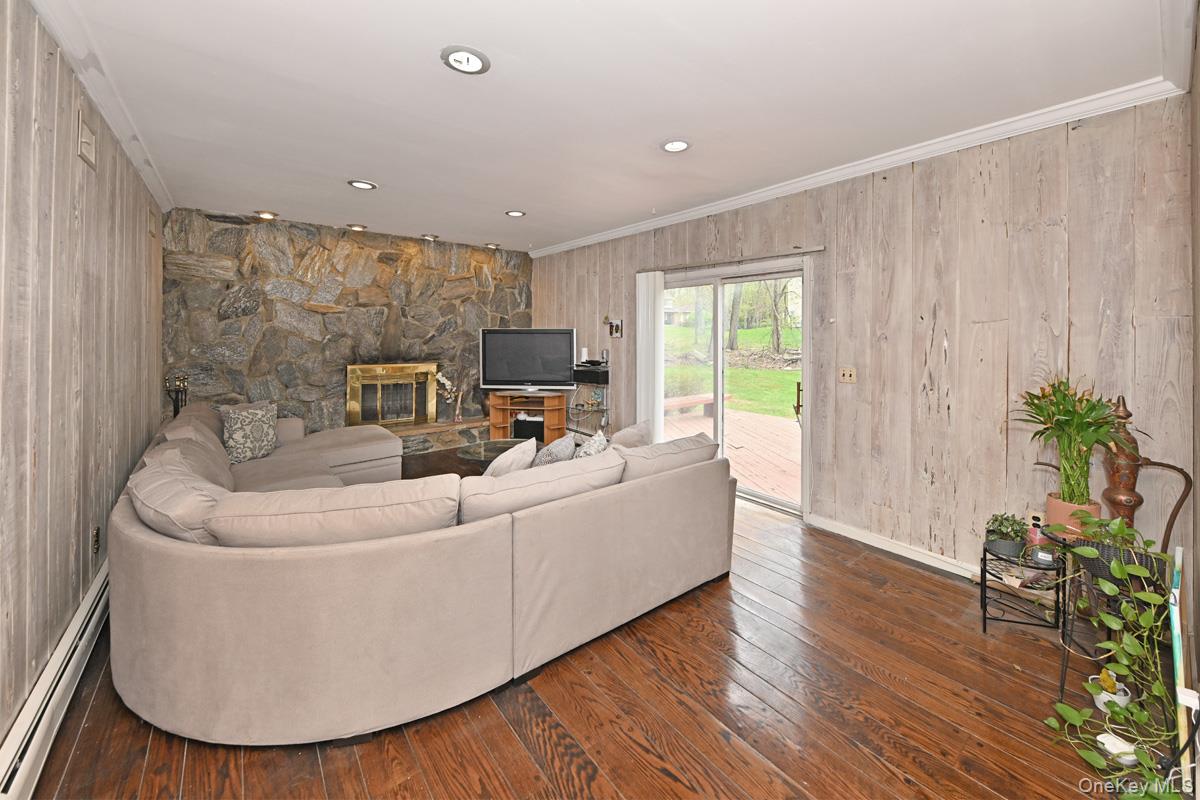 19 Sterling Road Property Photo 8