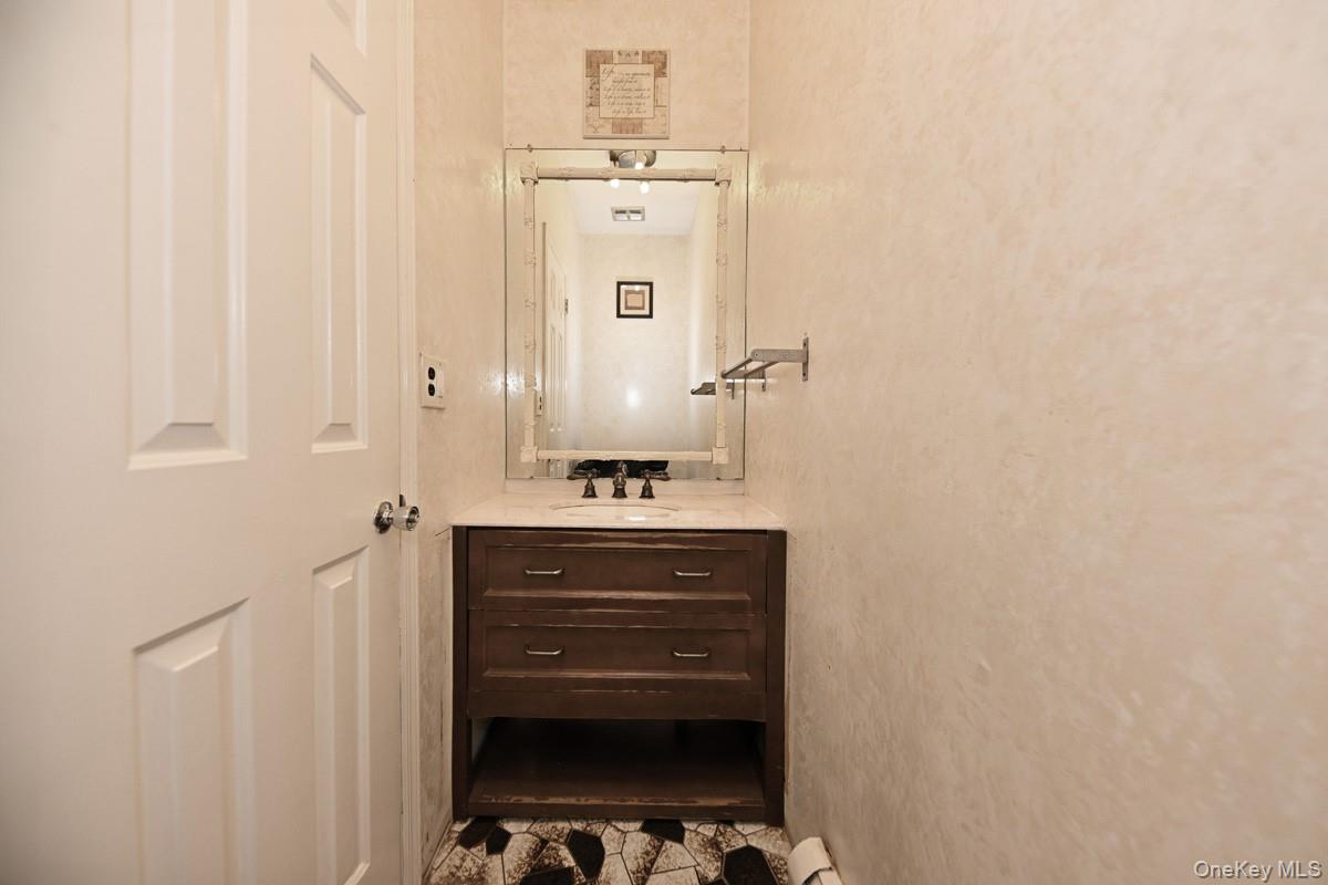 19 Sterling Road Property Photo 9