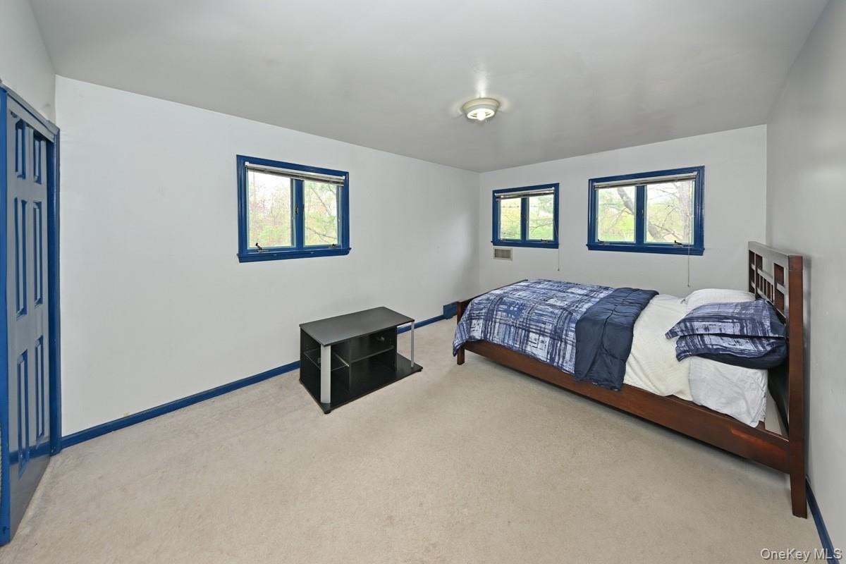 19 Sterling Road Property Photo 10