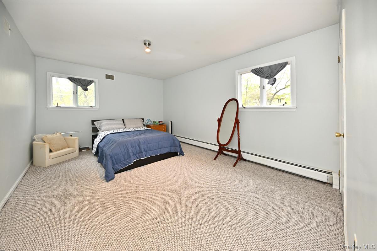 19 Sterling Road Property Photo 14