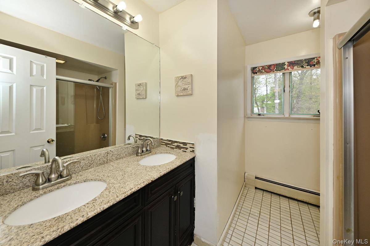19 Sterling Road Property Photo 15