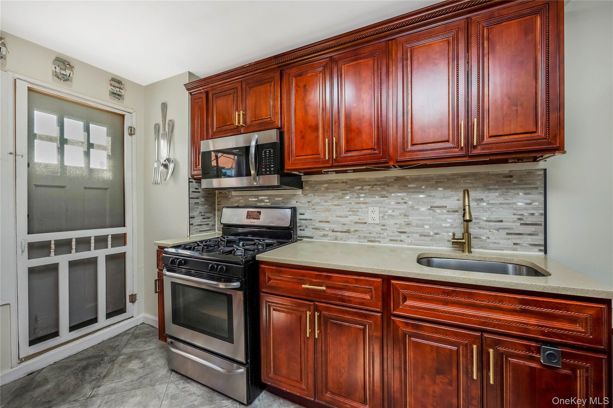 11446 145th Street Property Photo 9
