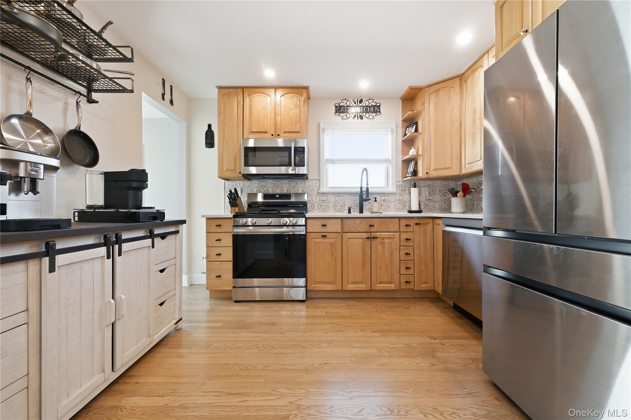 1363 Manatuck Boulevard Property Photo 9
