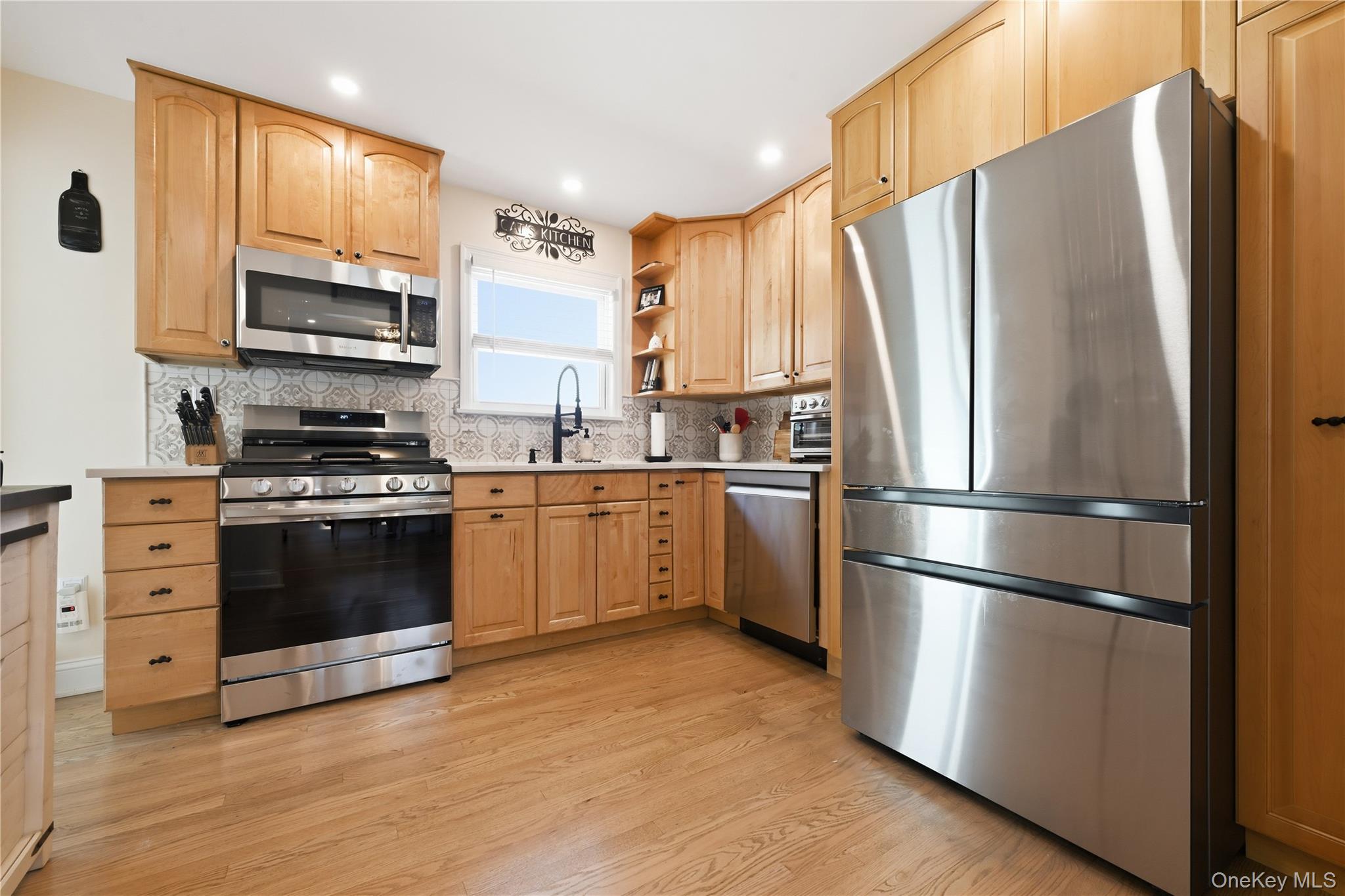 1363 Manatuck Boulevard Property Photo 10