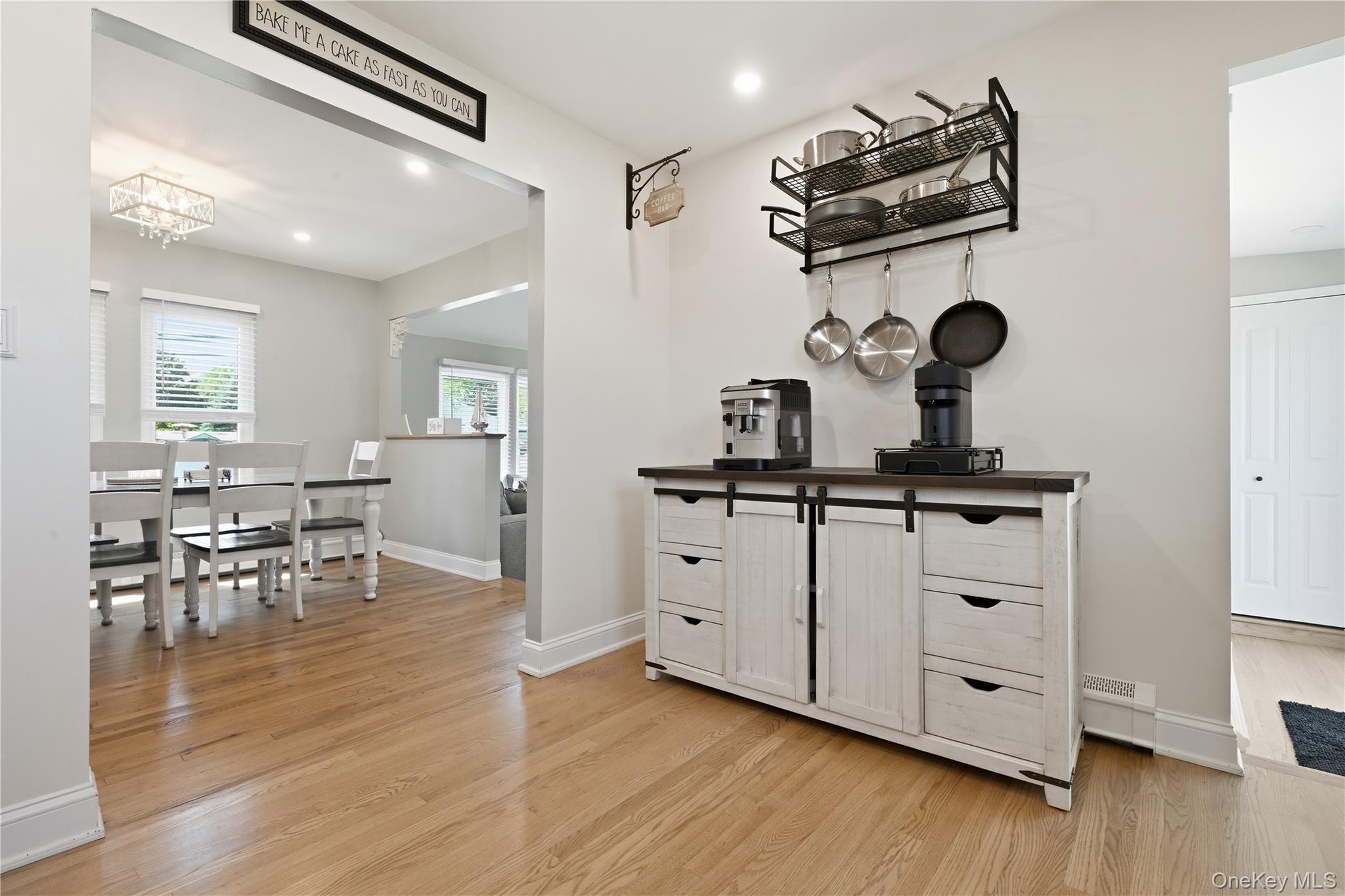 1363 Manatuck Boulevard Property Photo 11
