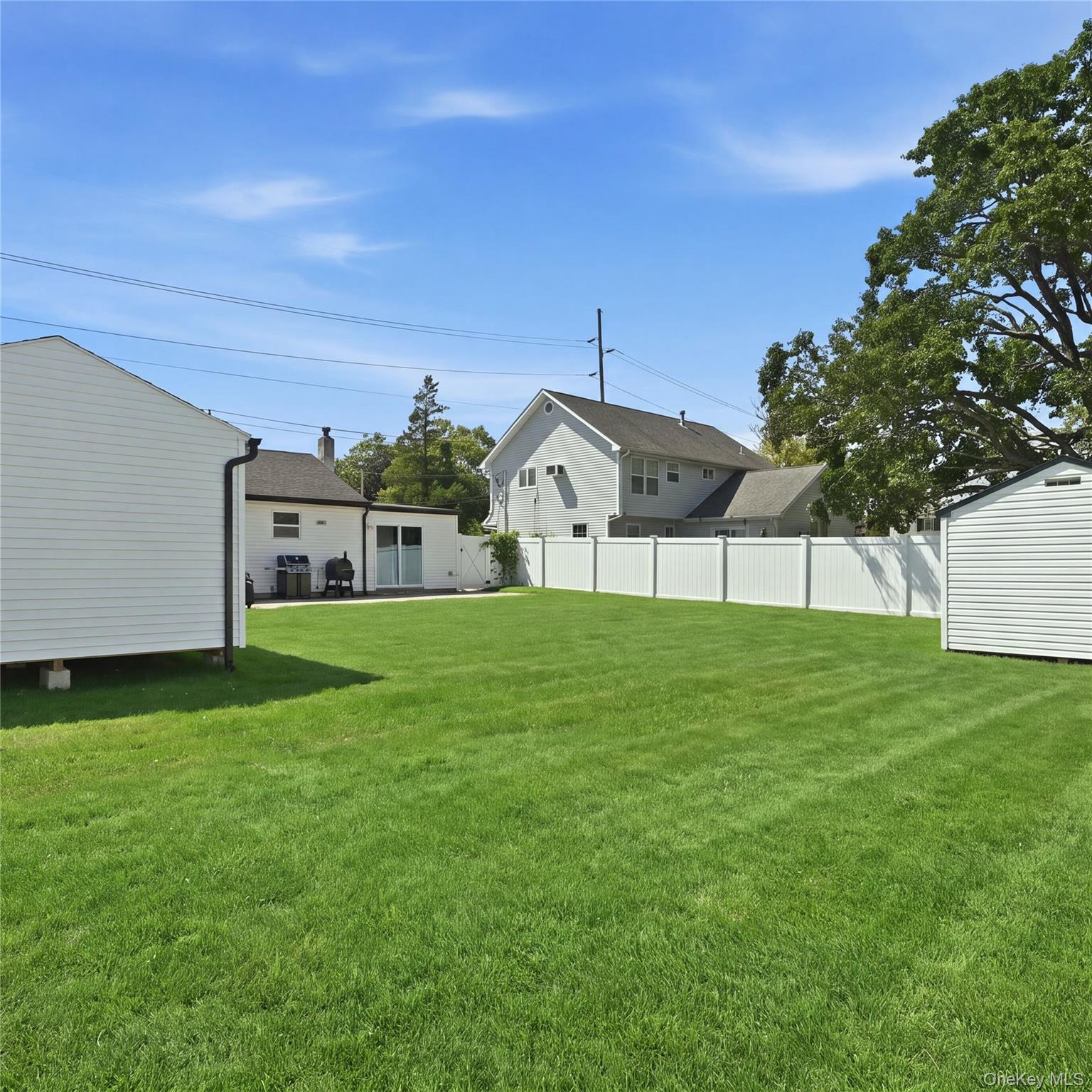 1363 Manatuck Boulevard Property Photo 23