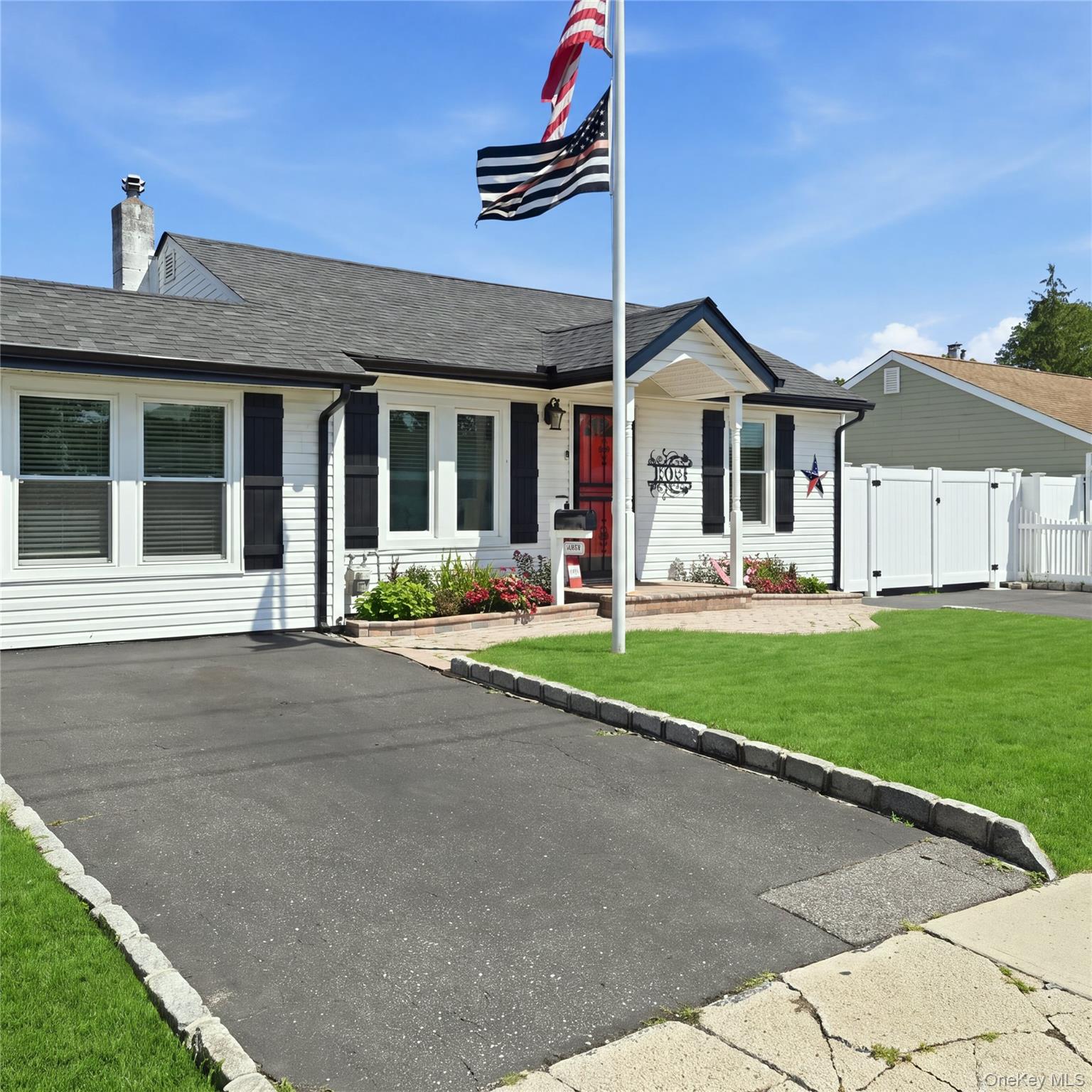 1363 Manatuck Boulevard Property Photo 27