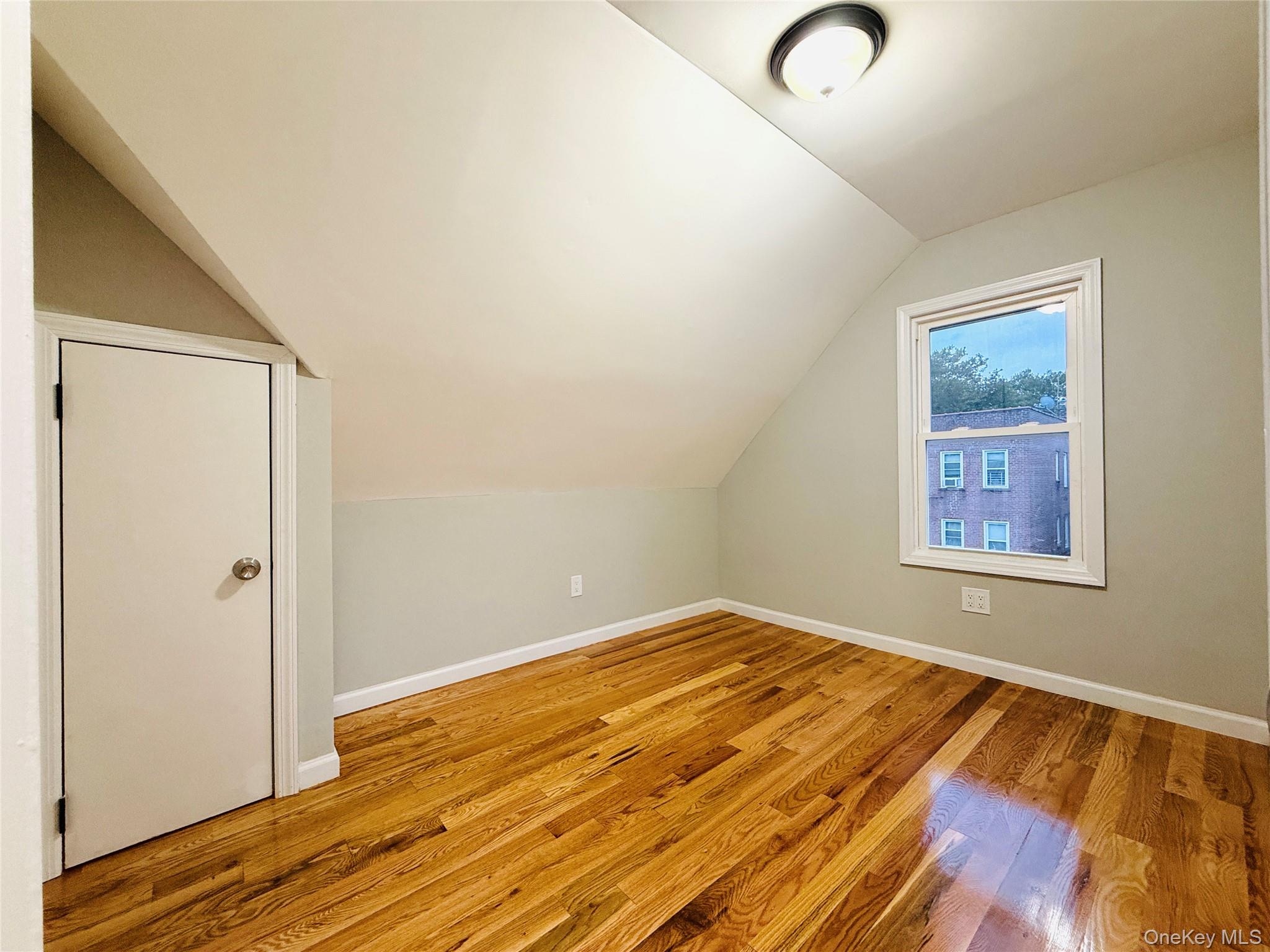 1627 Pilgrim Avenue Property Photo 5