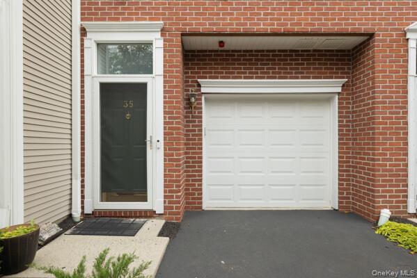 35 Meadow Lane 35-building 8f Property Photo 3