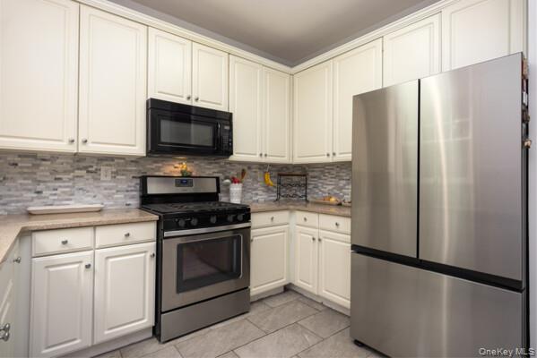 35 Meadow Lane 35-building 8f Property Photo 12