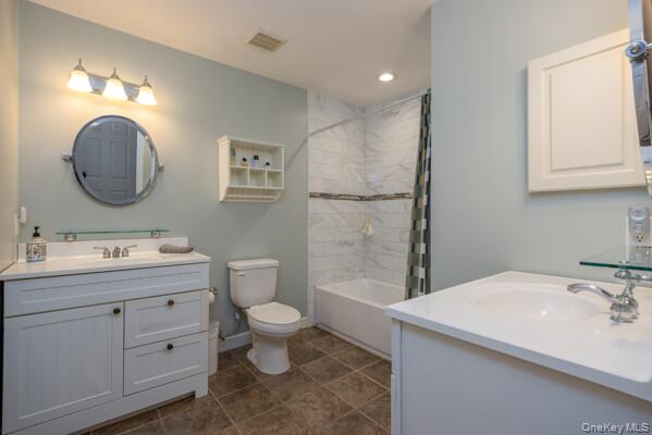 35 Meadow Lane 35-building 8f Property Photo 16