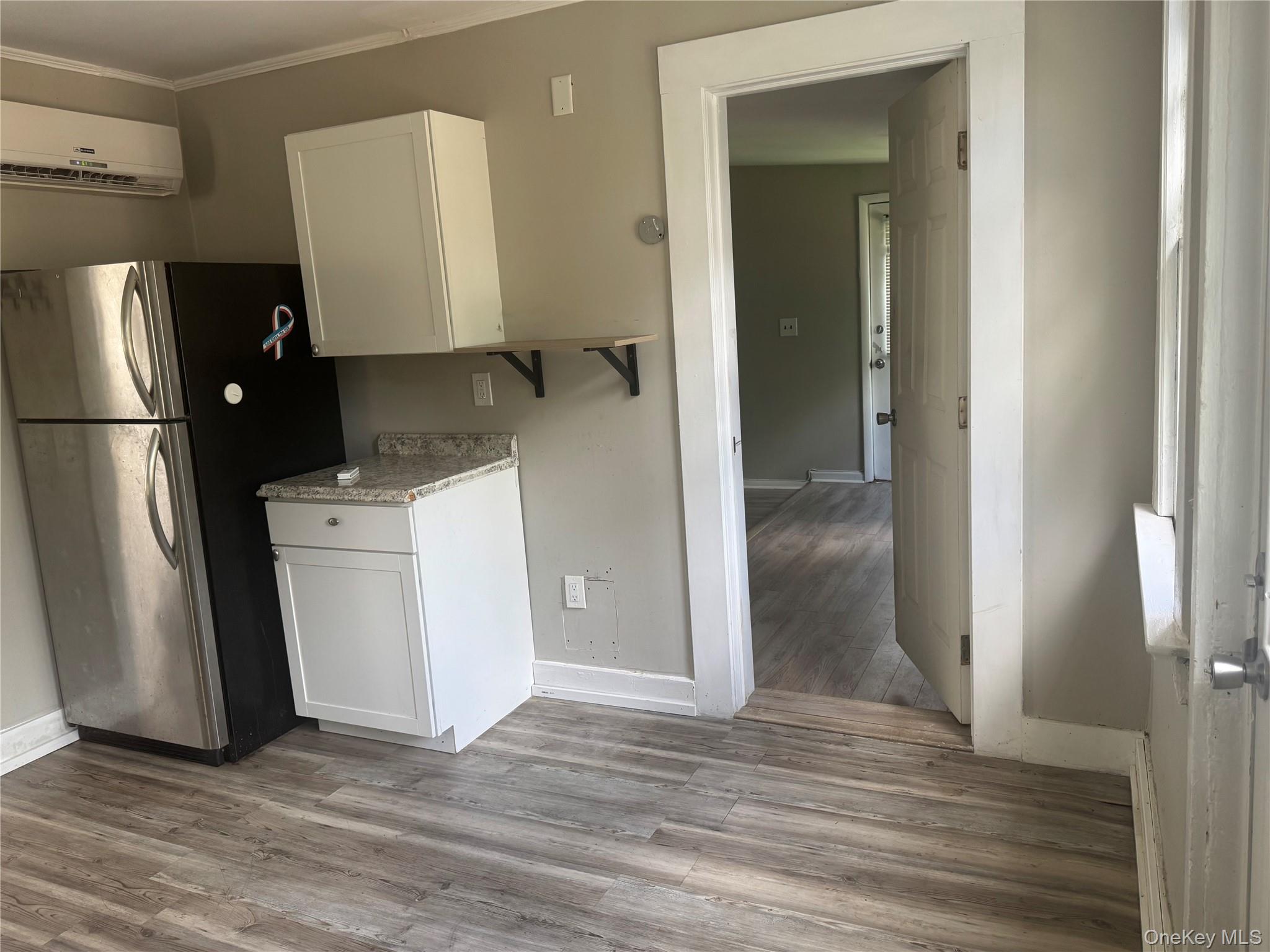 425 Landing Avenue Property Photo 7