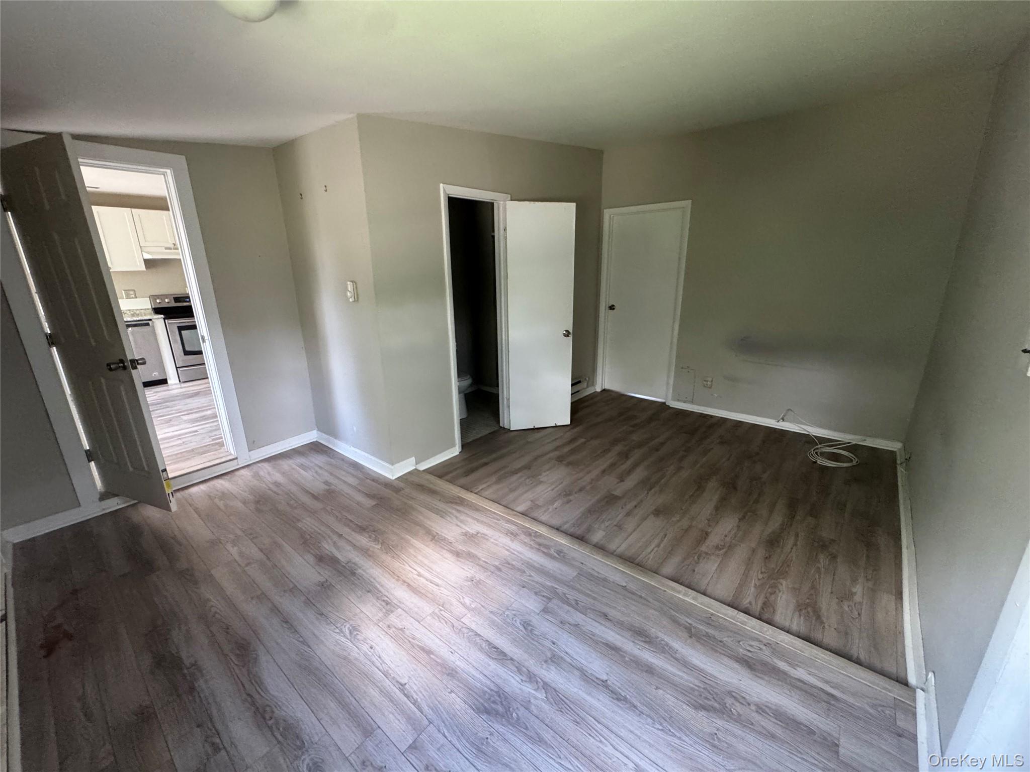 425 Landing Avenue Property Photo 8