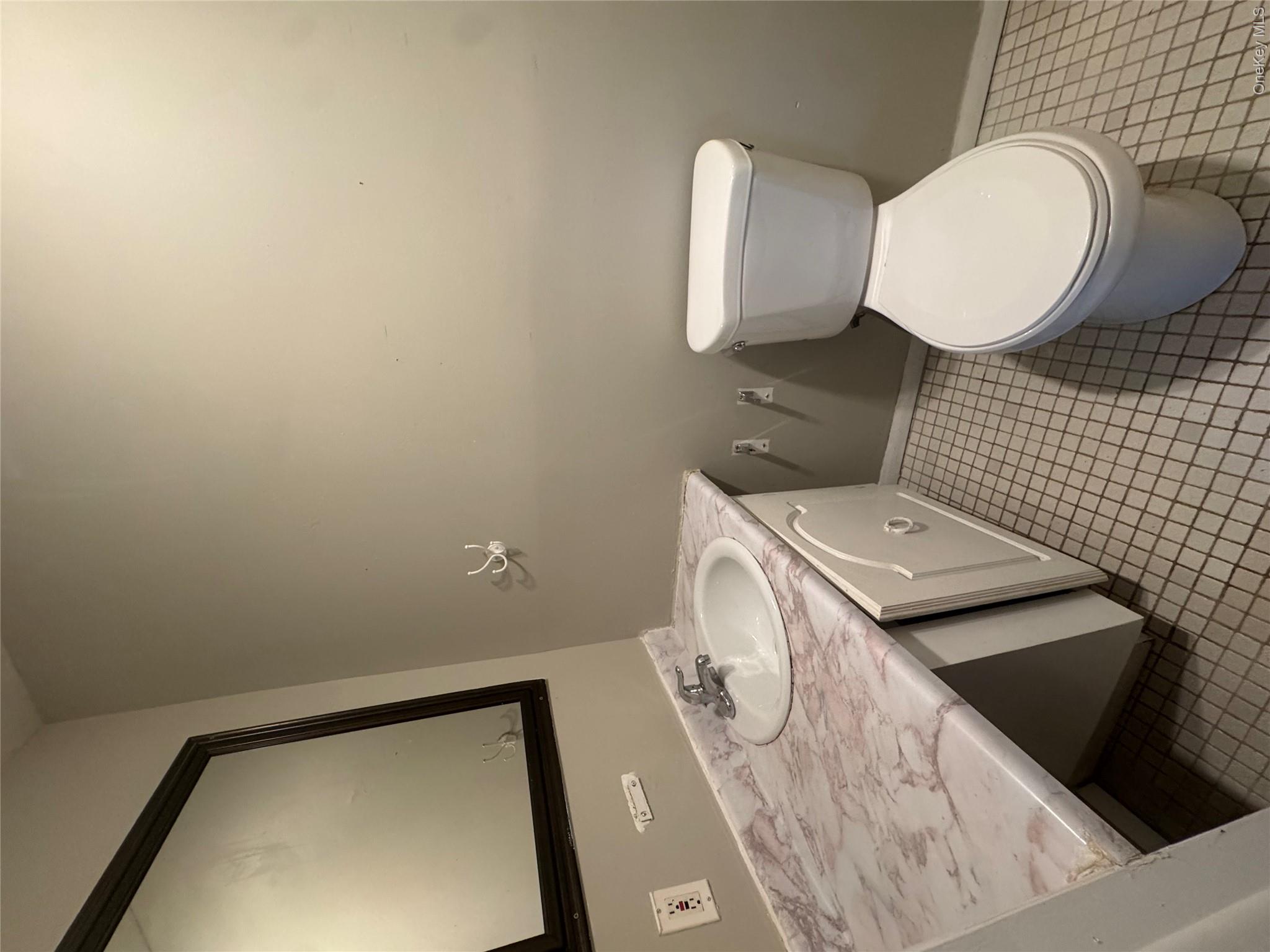425 Landing Avenue Property Photo 9