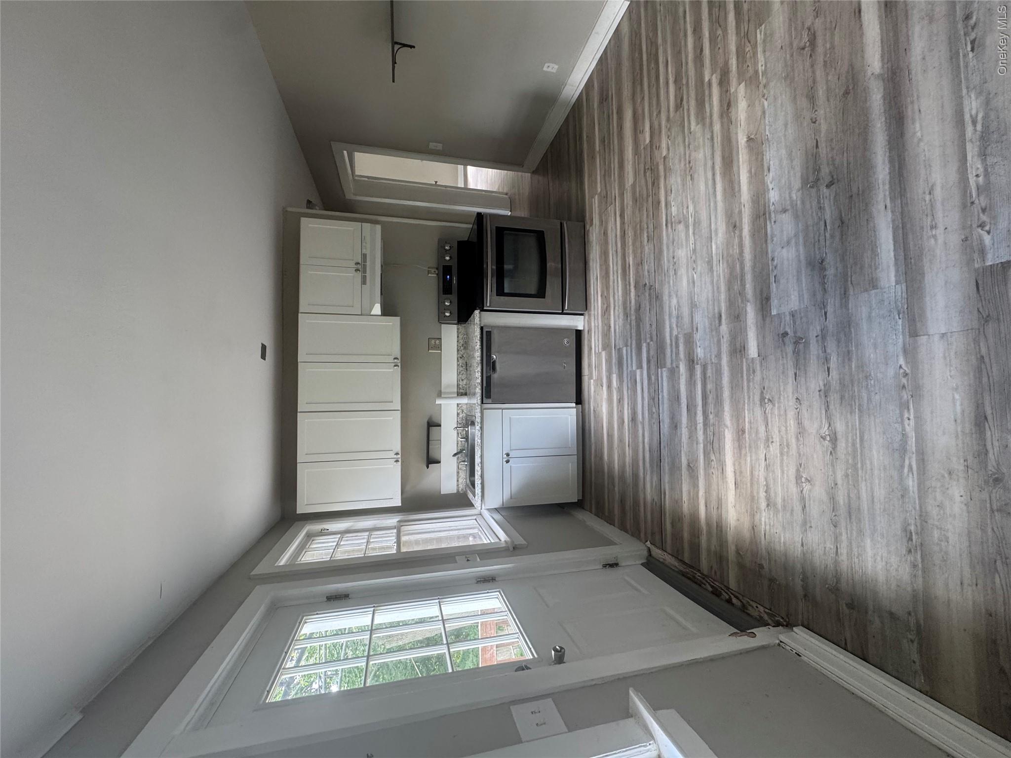 425 Landing Avenue Property Photo 10