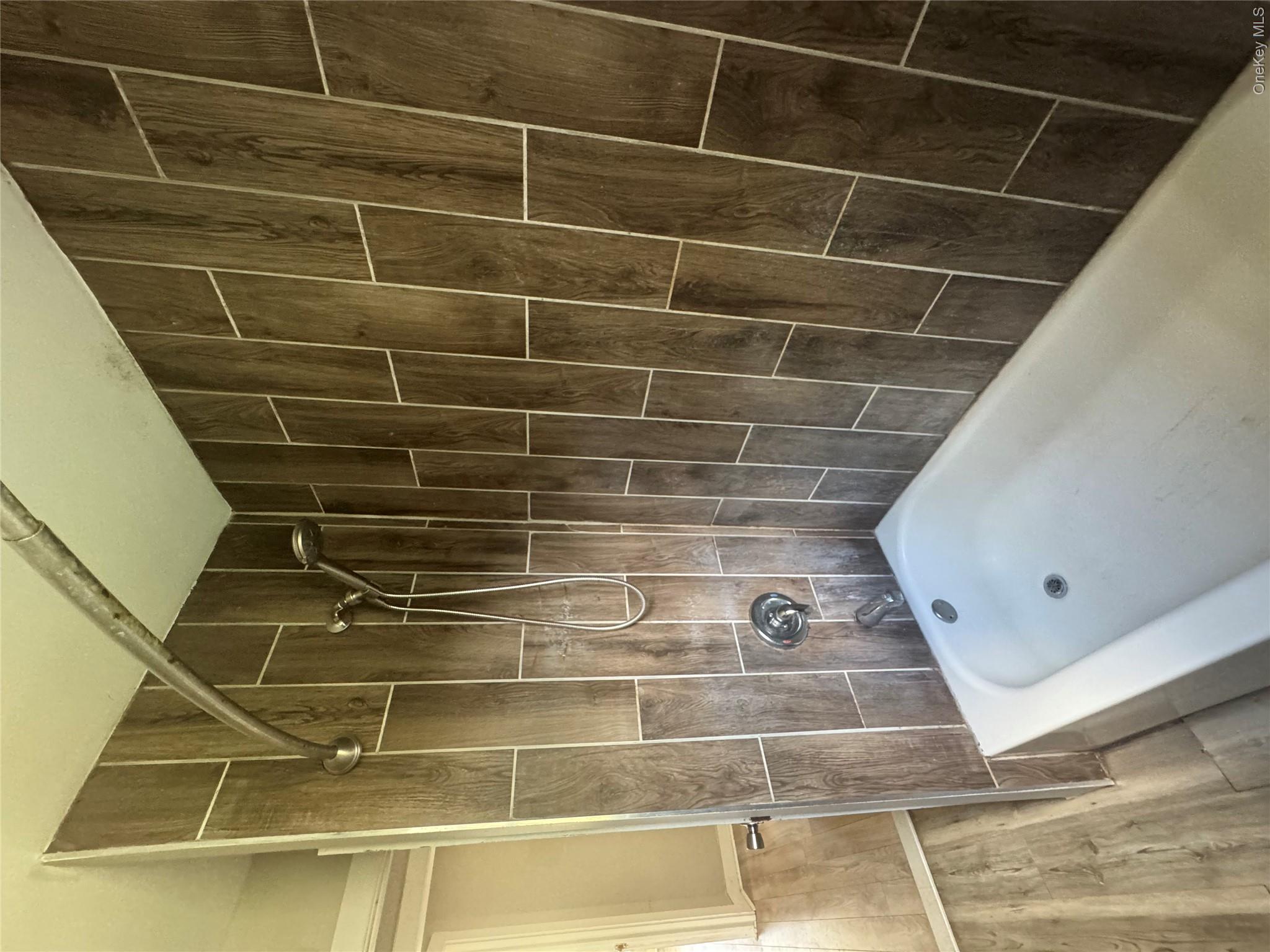 425 Landing Avenue Property Photo 12