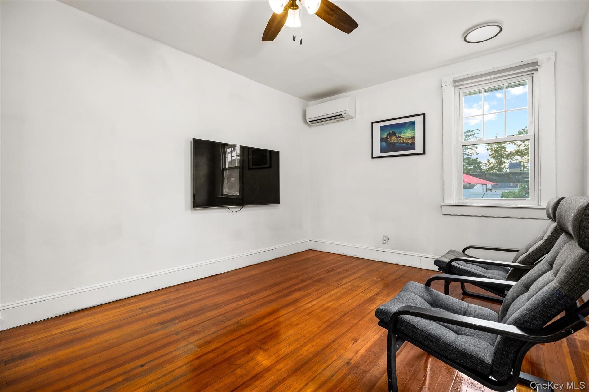 42 N Corona Avenue Property Photo 13