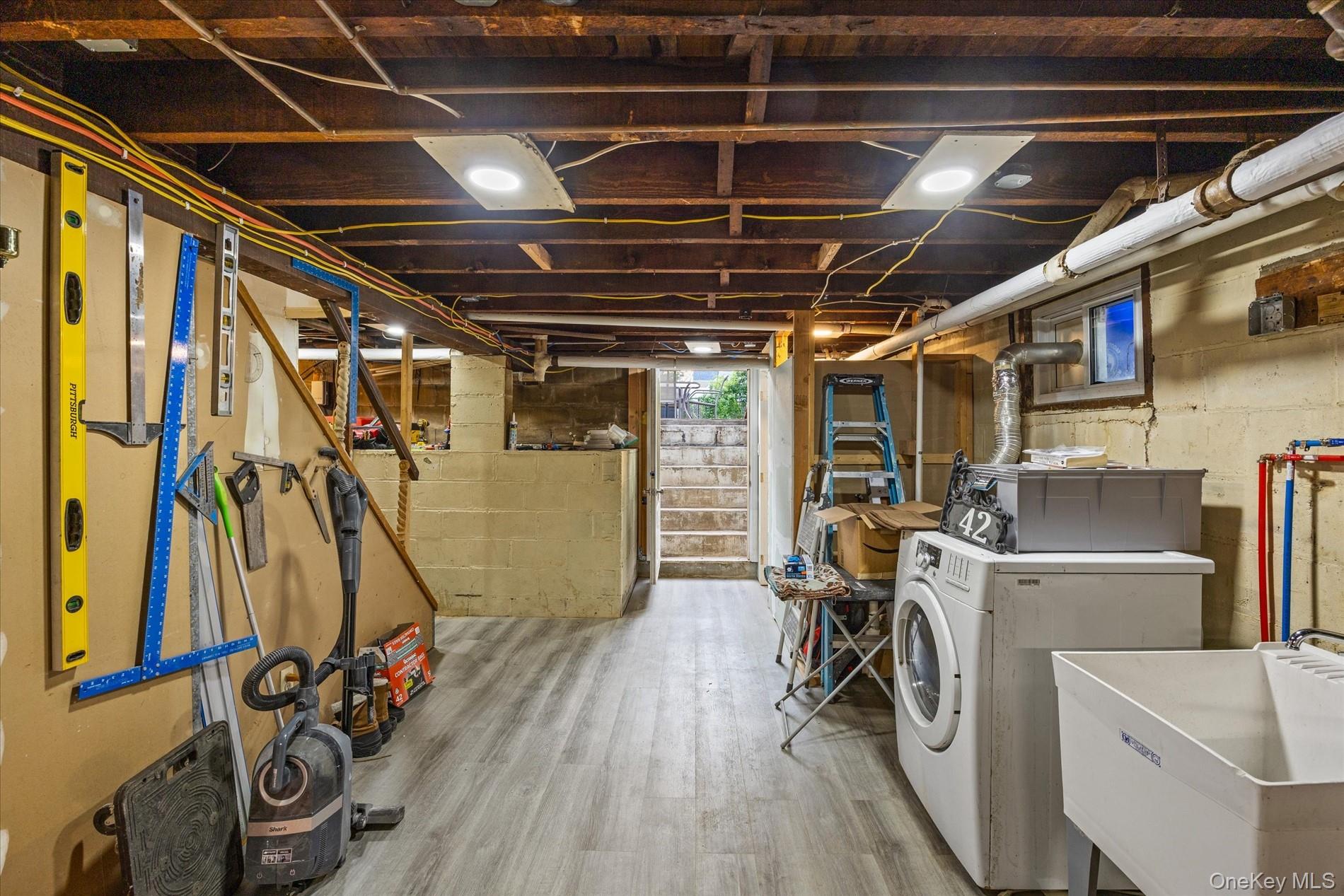42 N Corona Avenue Property Photo 27