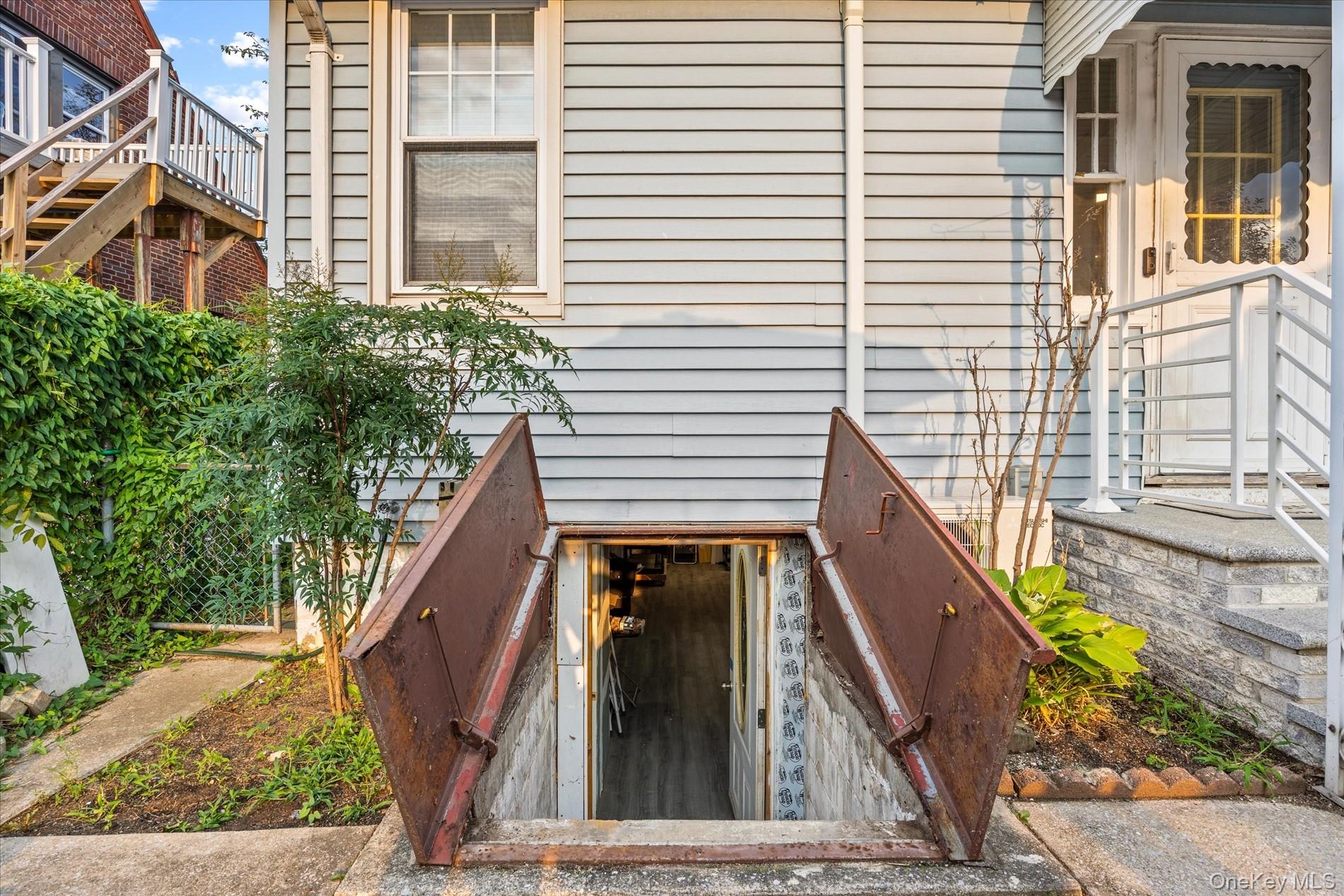 42 N Corona Avenue Property Photo 32