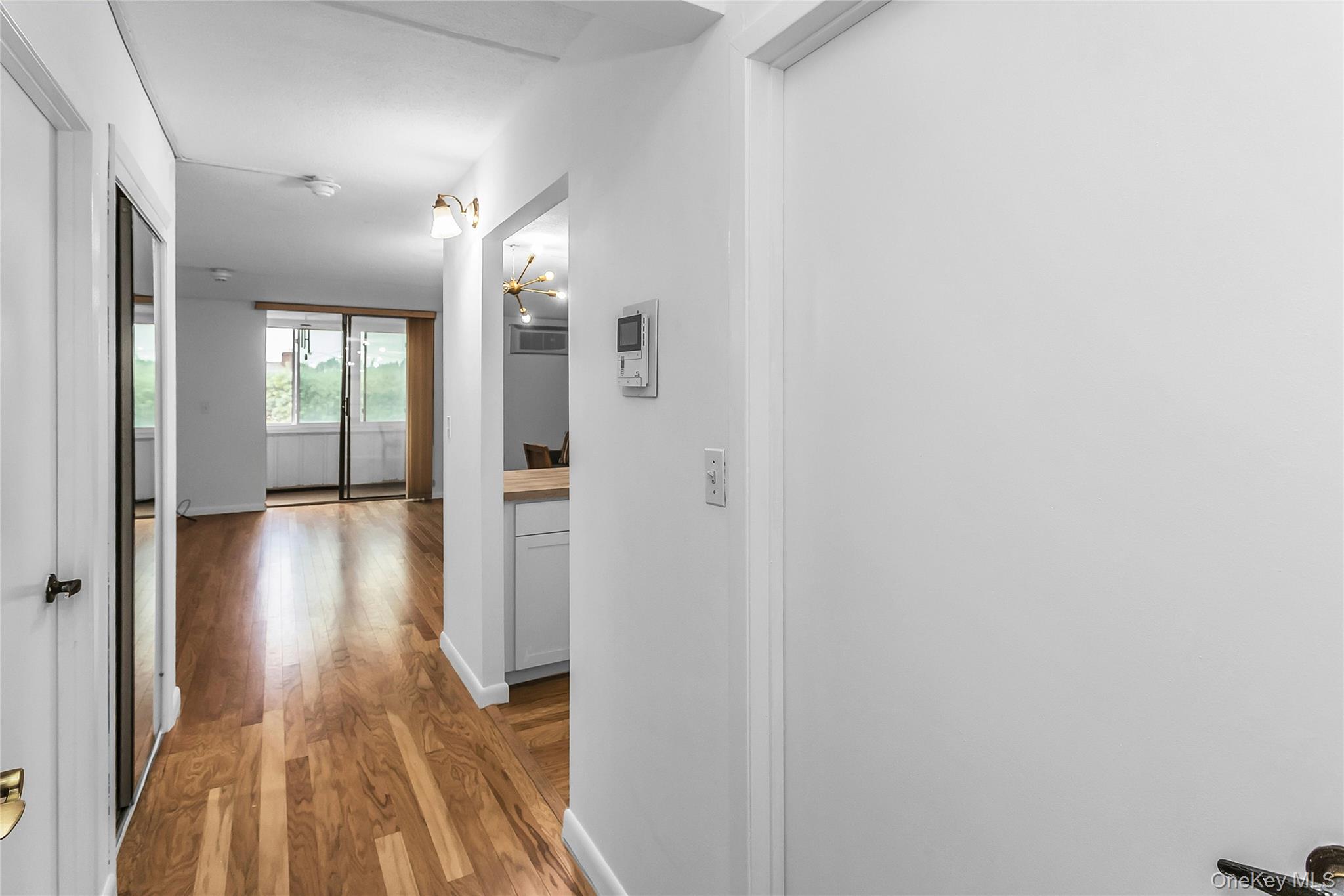 800 Willis Avenue 105 Property Photo 2