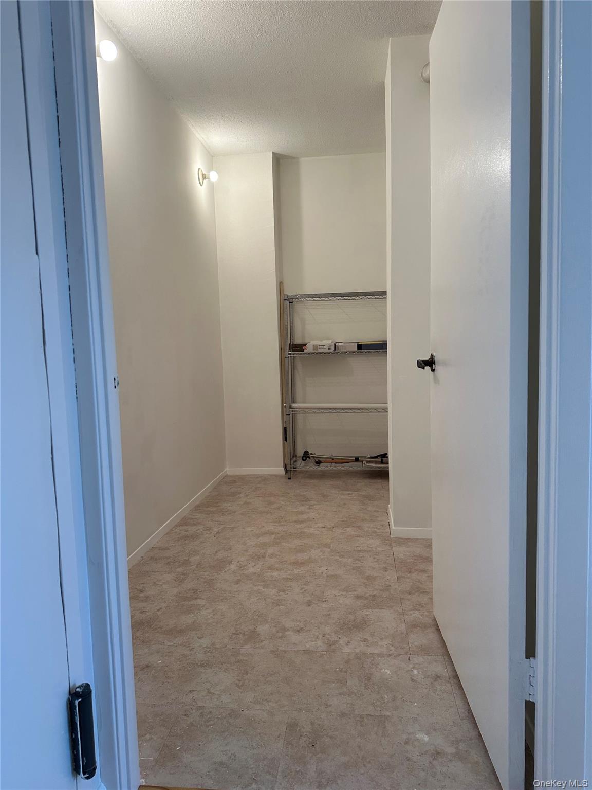 800 Willis Avenue 105 Property Photo 16