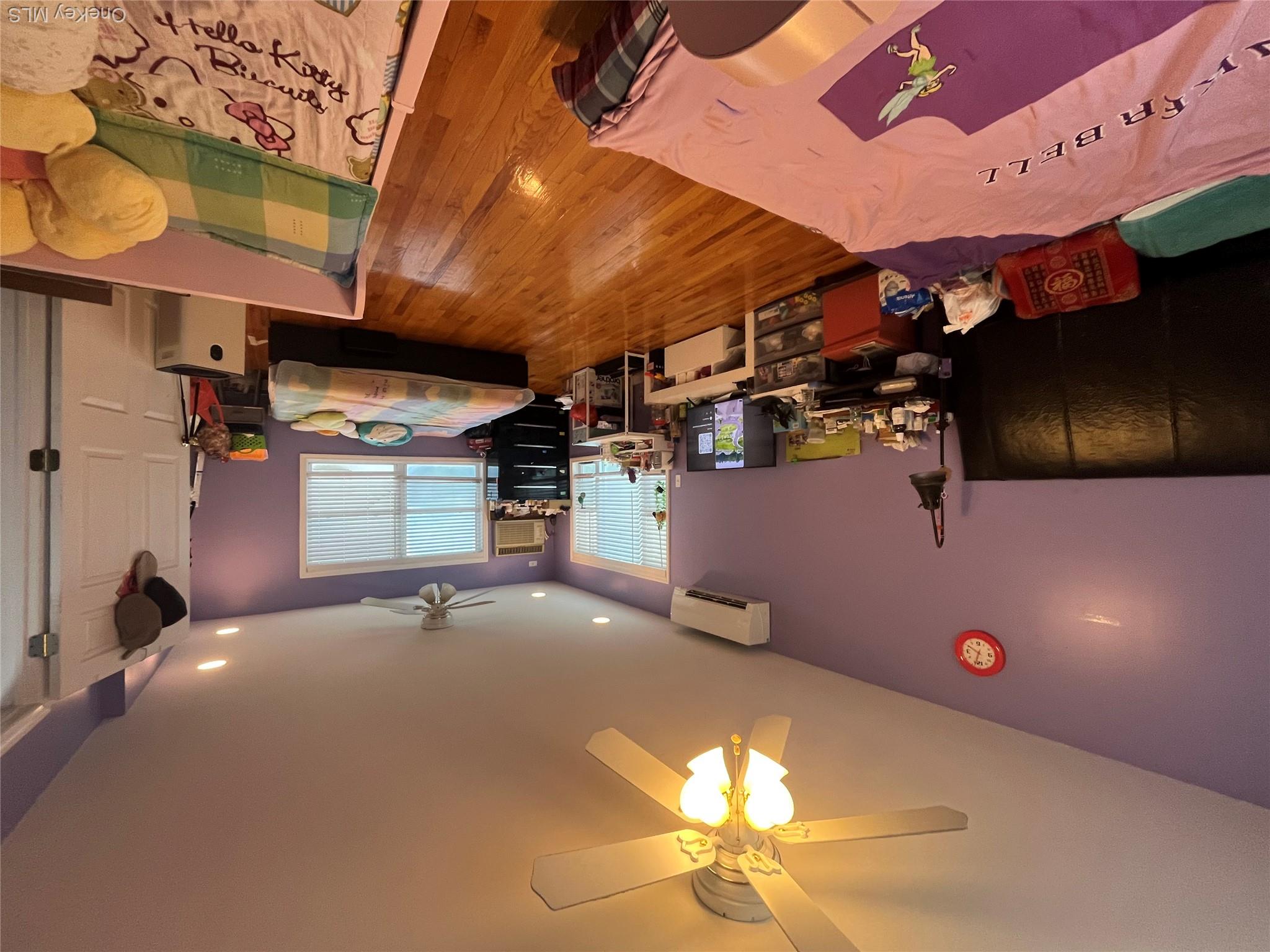8622 251st Street Property Photo 11