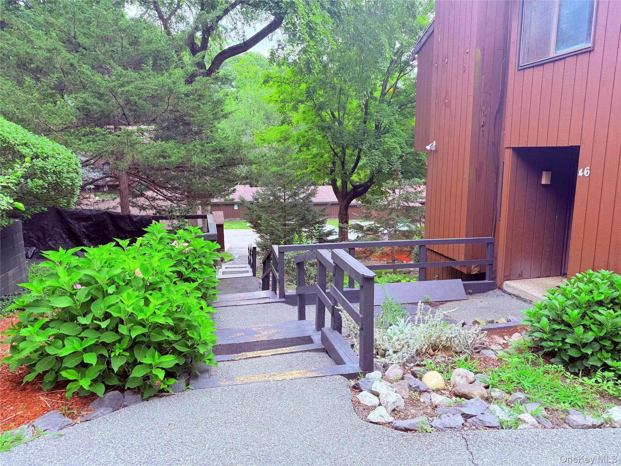 45 Redwood Drive Property Photo 3