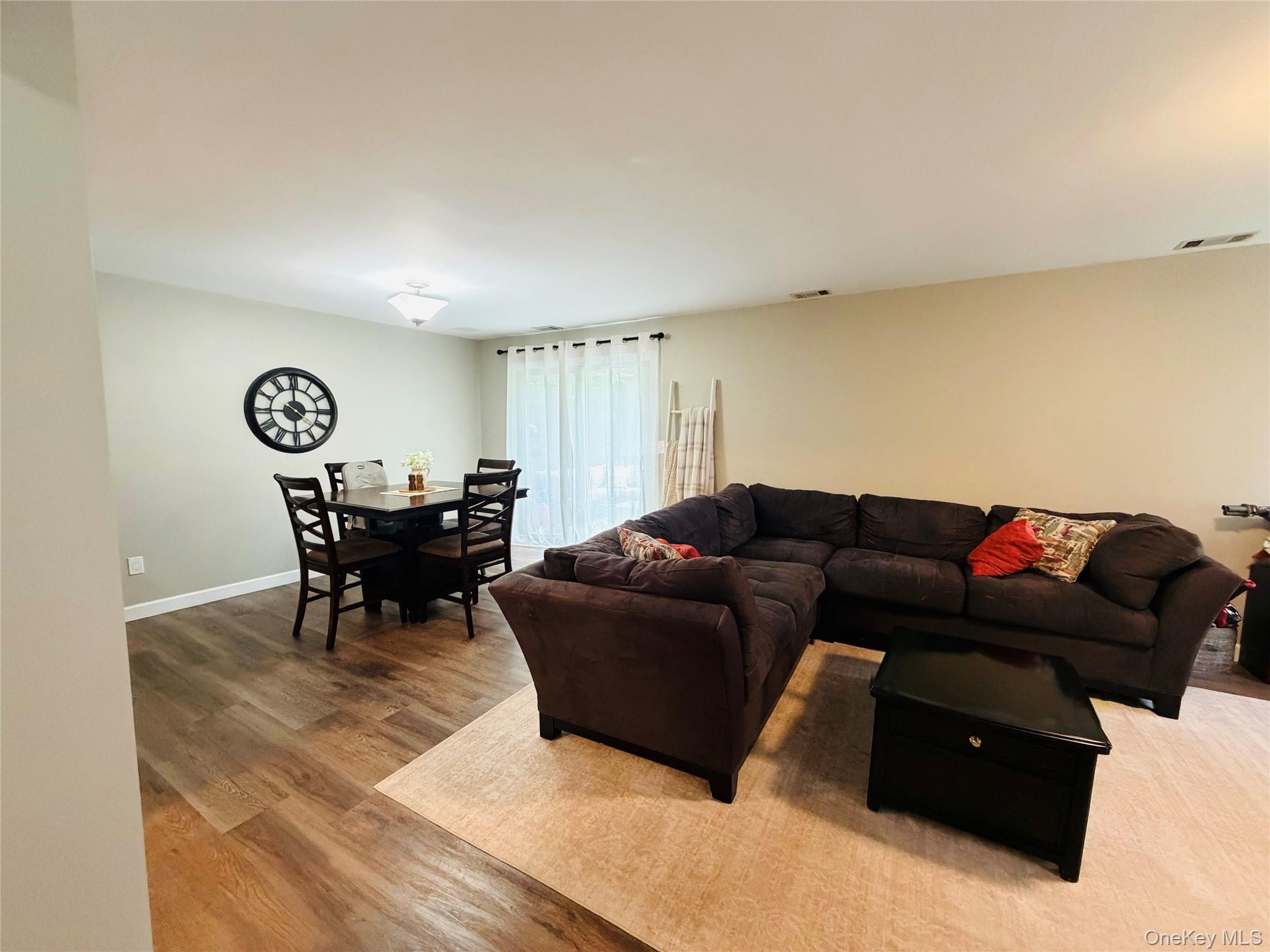 45 Redwood Drive Property Photo 6