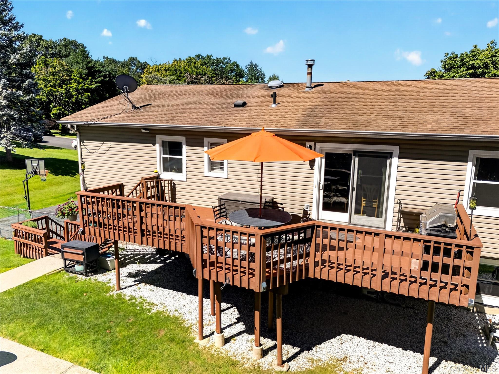 4 Rockridge Drive Property Photo 15