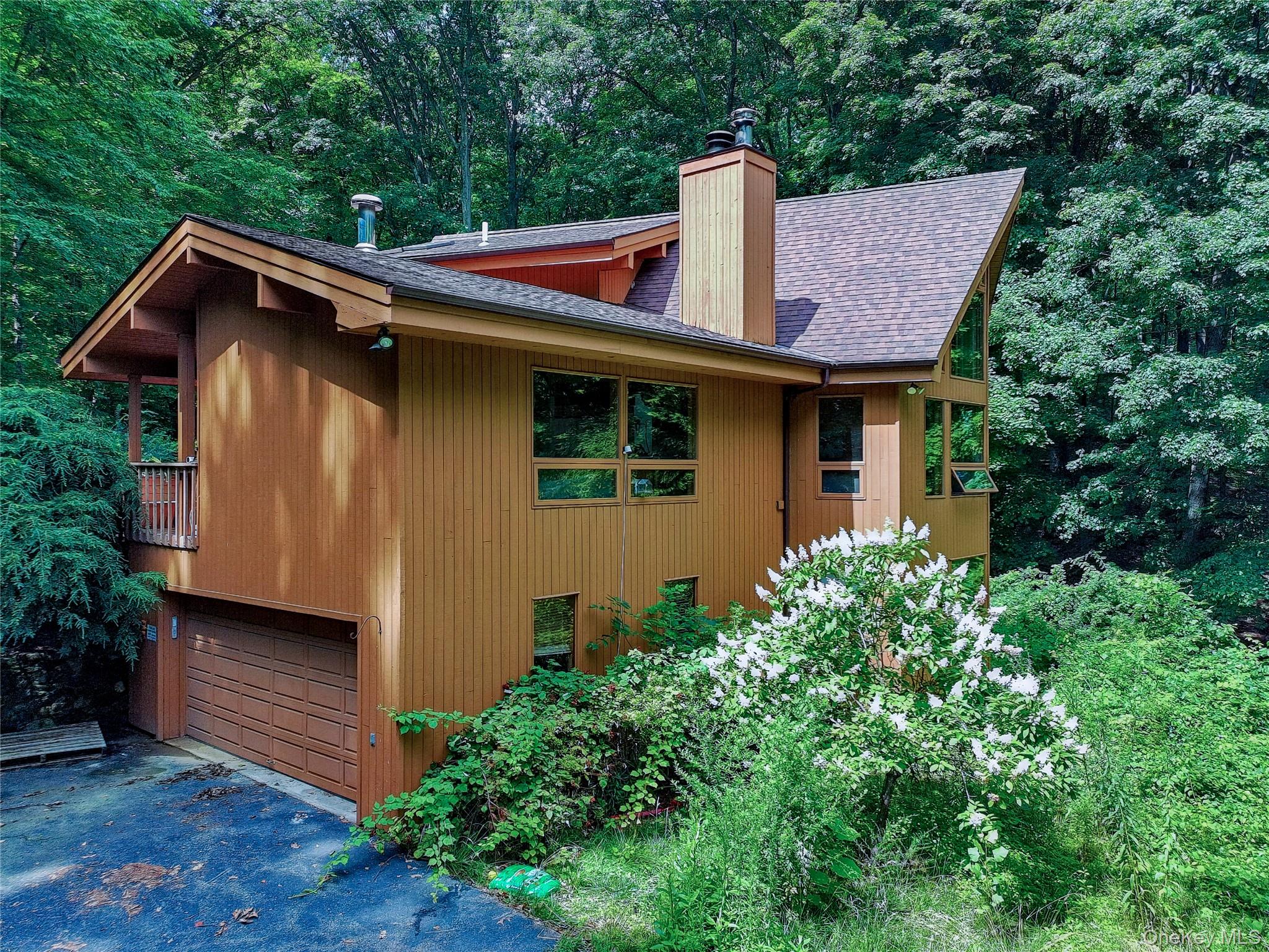 69 Canopus Hill Road Property Photo 2