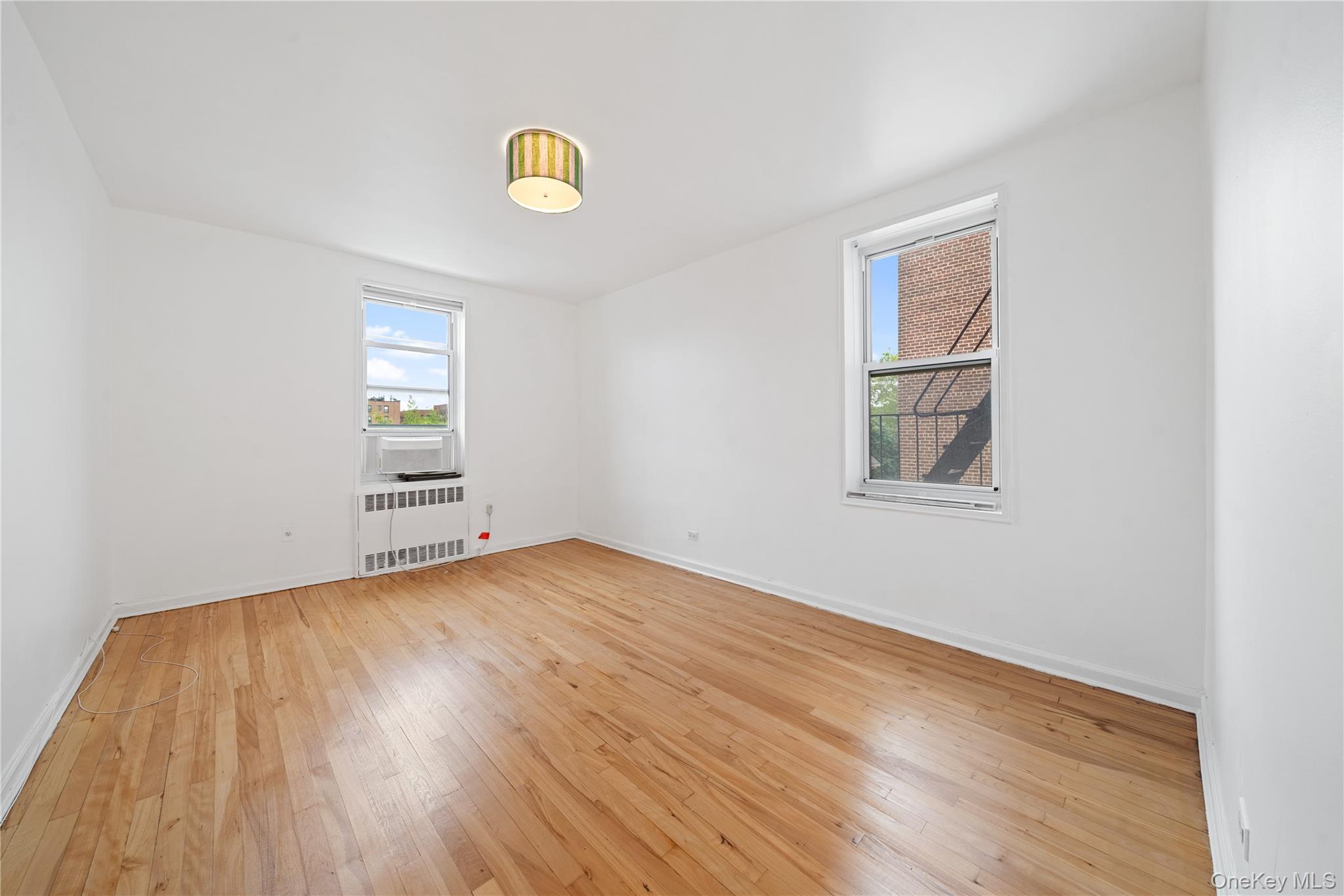 88-10 35th Avenue 3f Property Photo 6