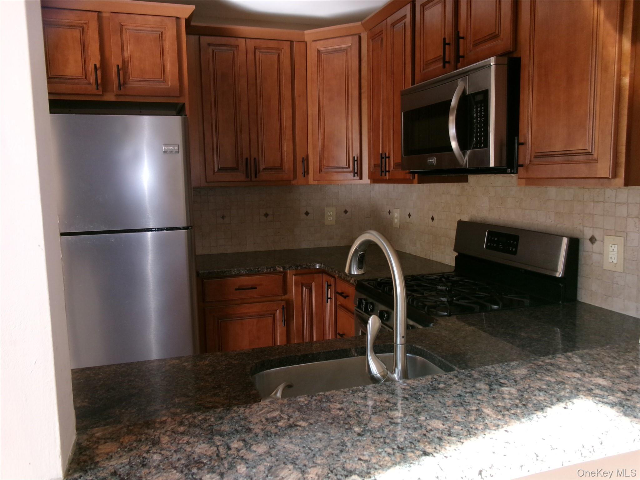 28 Lexington Hill 6 Property Photo 21