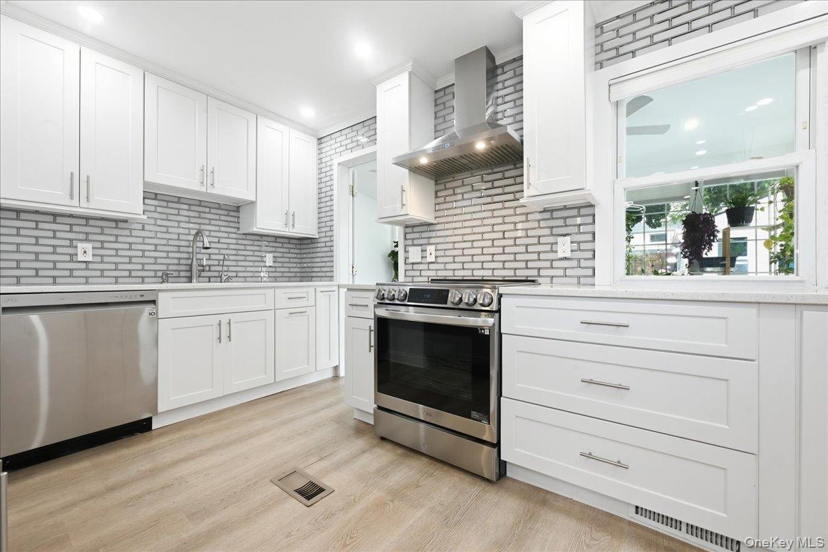 913 Merillon Avenue Property Photo 10
