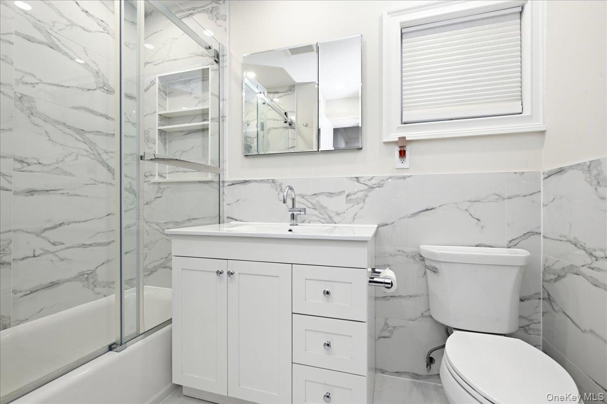 913 Merillon Avenue Property Photo 18