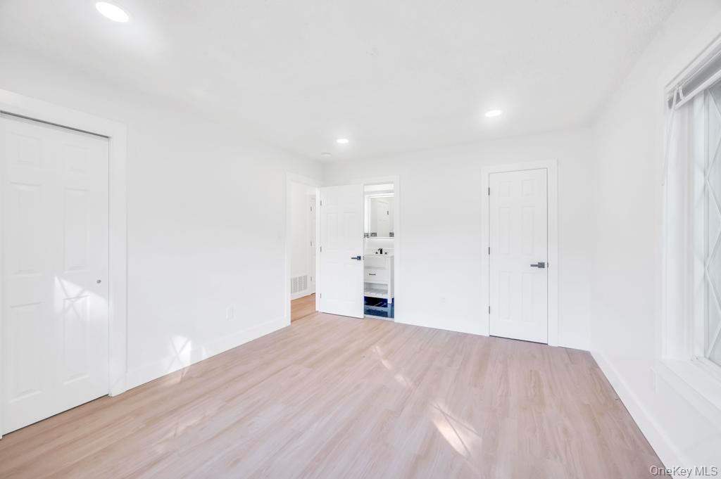 6 Amesworth Court Property Photo 15