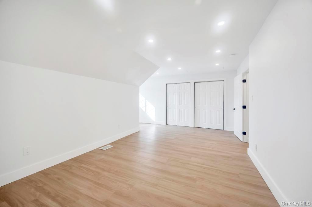 6 Amesworth Court Property Photo 16