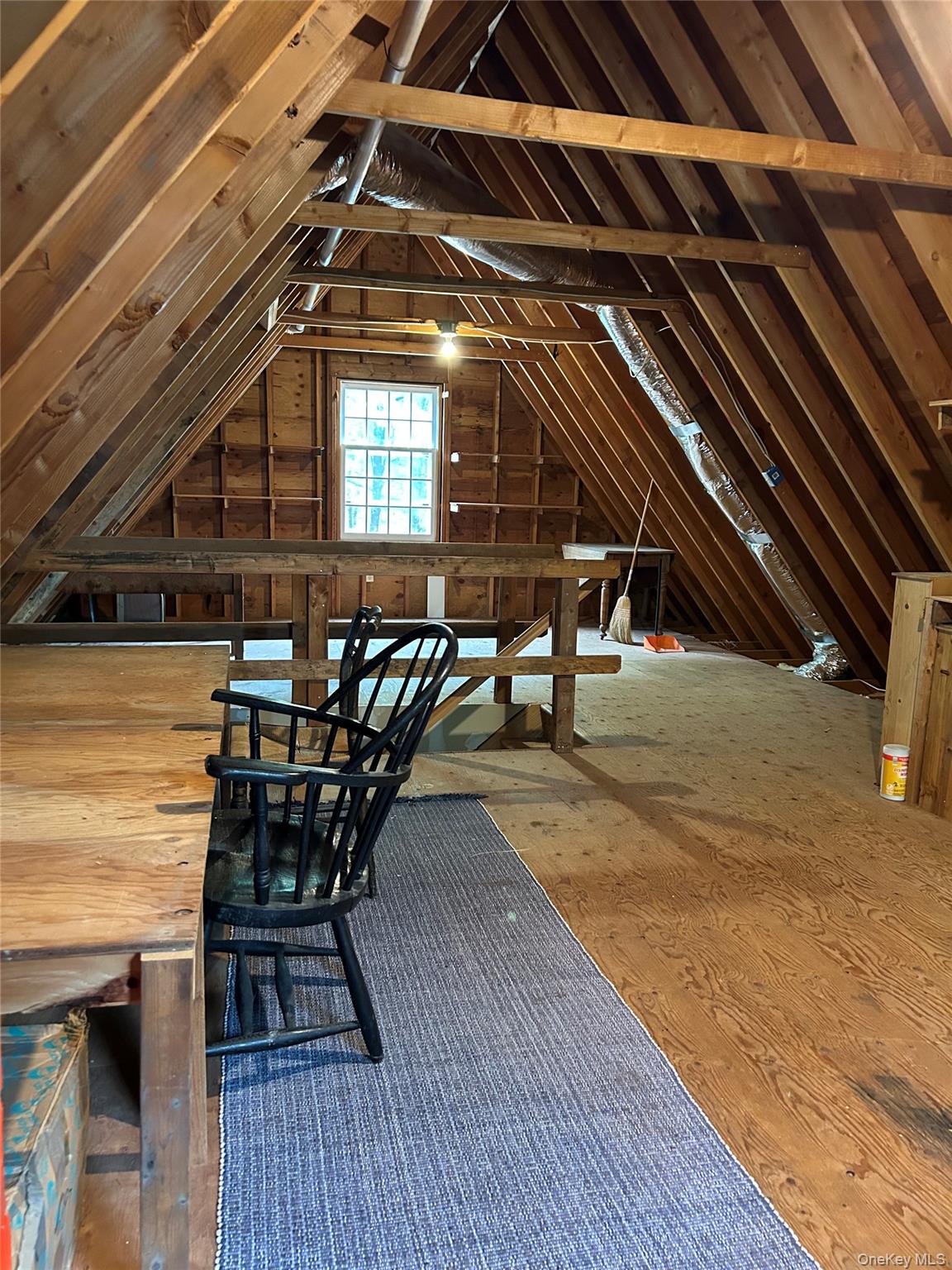 9 Aberdeen Lane Property Photo 12