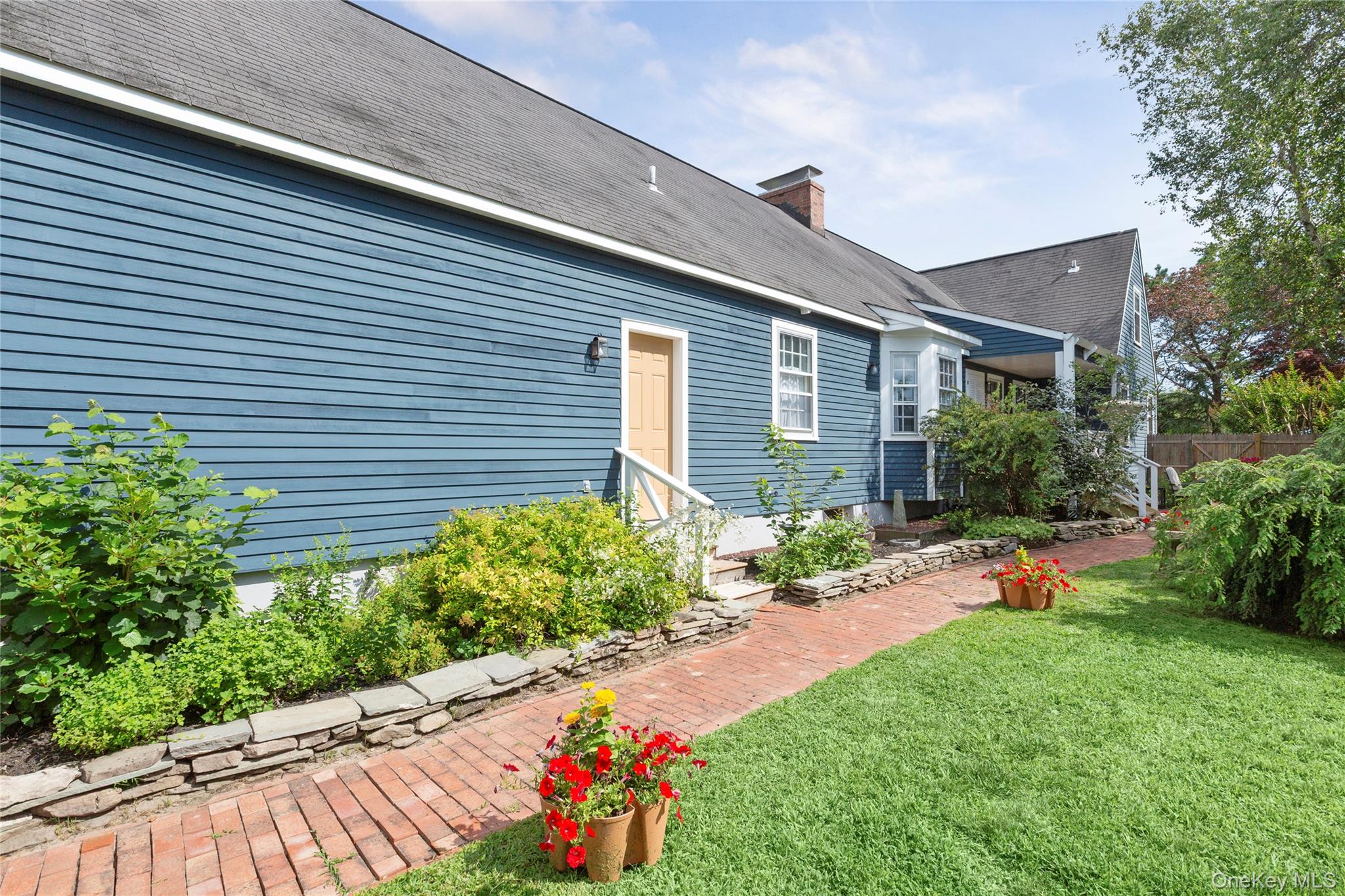 9 Aberdeen Lane Property Photo 14